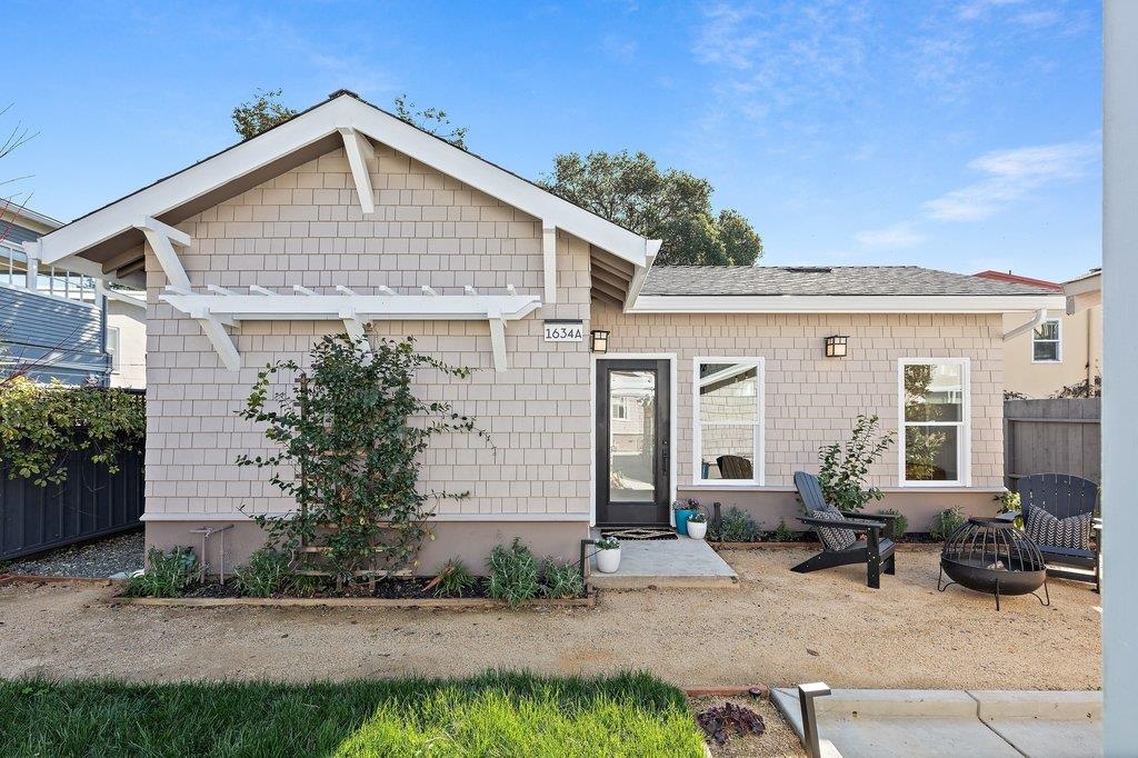 Detail Gallery Image 36 of 55 For 1634 Blake St, Berkeley,  CA 94703 - 4 Beds | 3 Baths