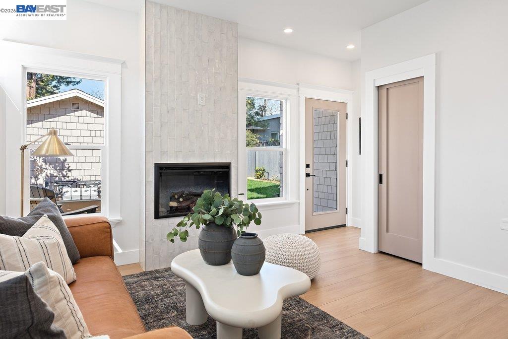 Detail Gallery Image 41 of 55 For 1634 Blake St, Berkeley,  CA 94703 - 4 Beds | 3 Baths