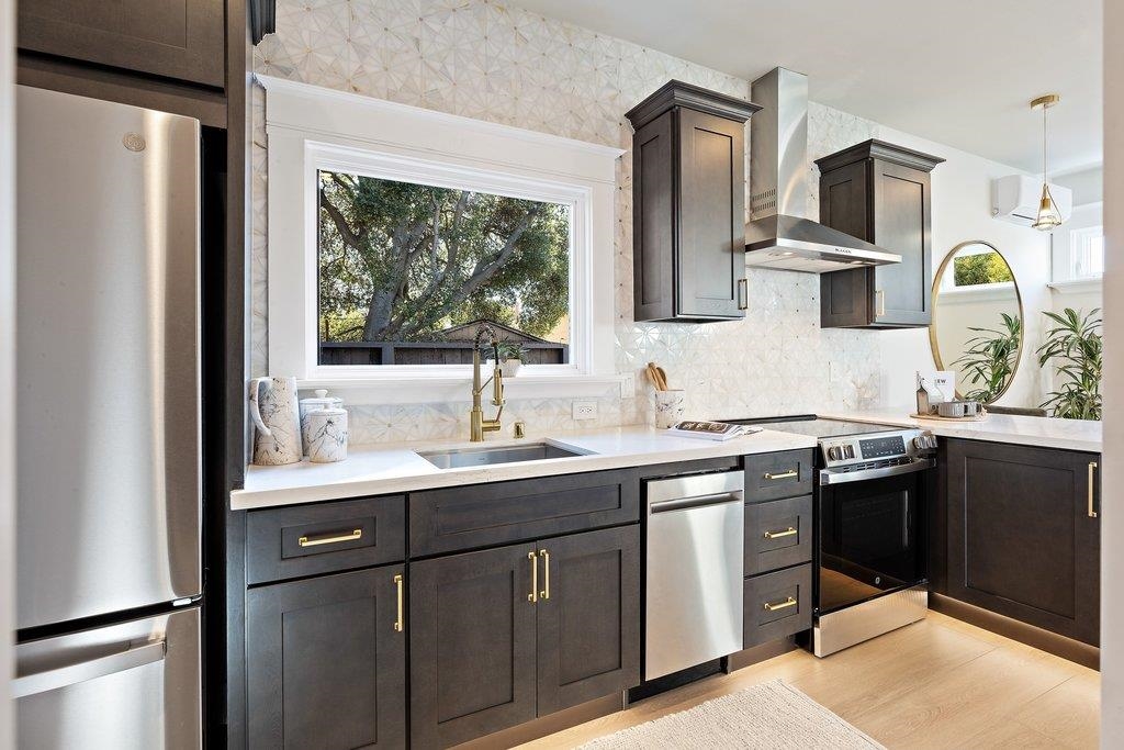 Detail Gallery Image 44 of 55 For 1634 Blake St, Berkeley,  CA 94703 - 4 Beds | 3 Baths