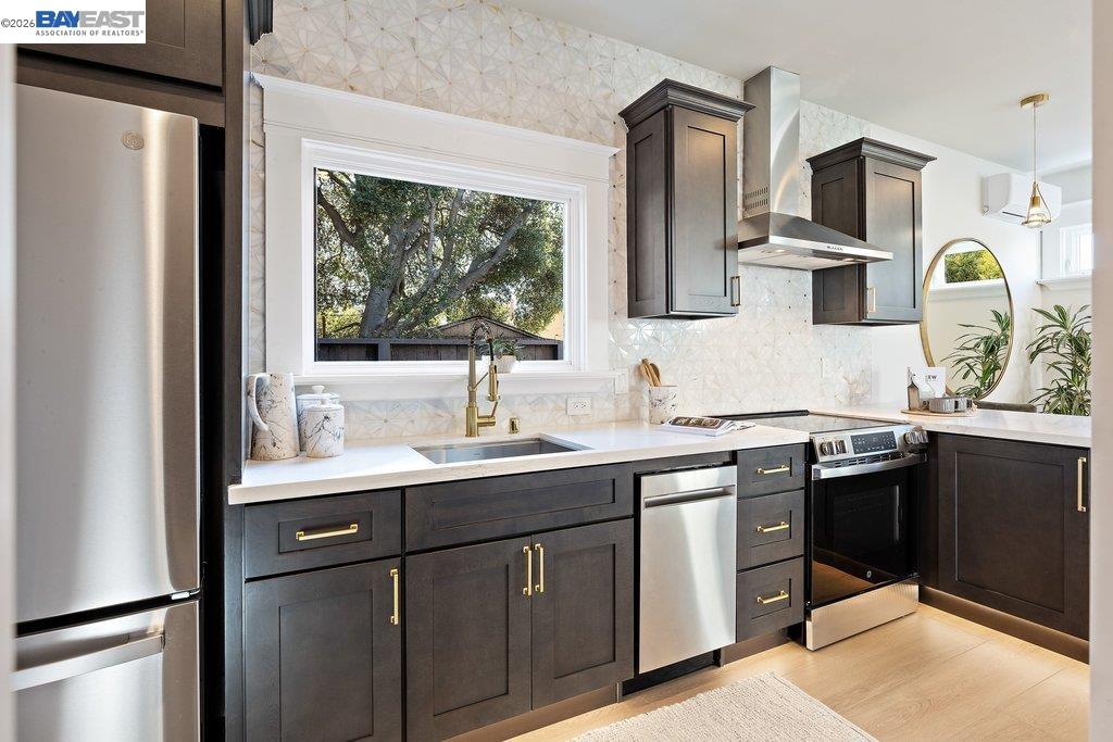 Detail Gallery Image 44 of 55 For 1634 Blake St, Berkeley,  CA 94703 - 4 Beds | 3 Baths