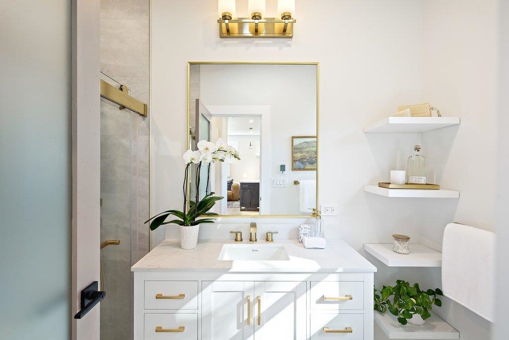 Detail Gallery Image 45 of 55 For 1634 Blake St, Berkeley,  CA 94703 - 4 Beds | 3 Baths