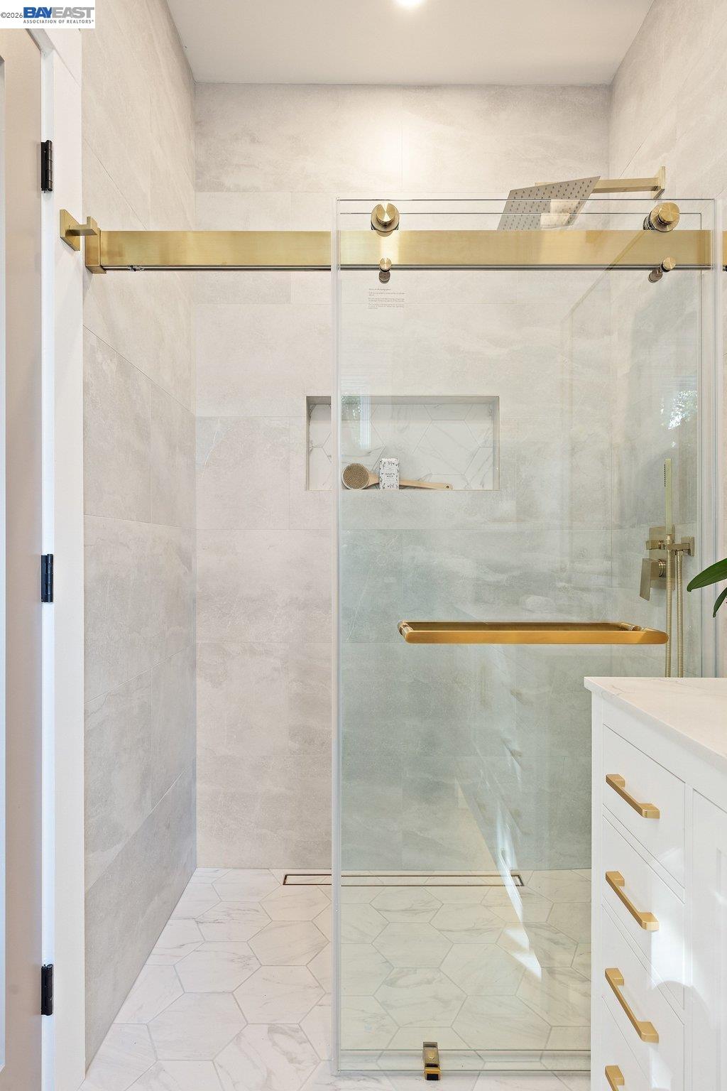 Detail Gallery Image 46 of 55 For 1634 Blake St, Berkeley,  CA 94703 - 4 Beds | 3 Baths