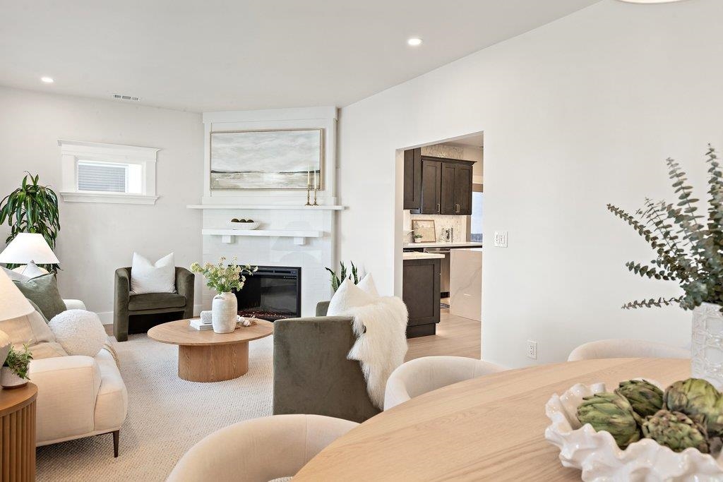 Detail Gallery Image 6 of 55 For 1634 Blake St, Berkeley,  CA 94703 - 4 Beds | 3 Baths