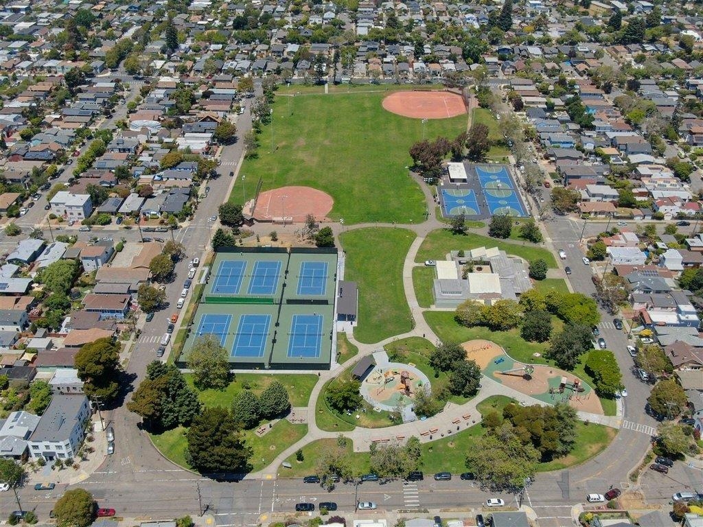 Detail Gallery Image 55 of 55 For 1634 Blake St, Berkeley,  CA 94703 - 4 Beds | 3 Baths