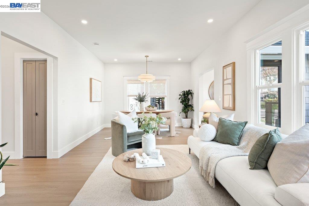 Detail Gallery Image 7 of 55 For 1634 Blake St, Berkeley,  CA 94703 - 4 Beds | 3 Baths