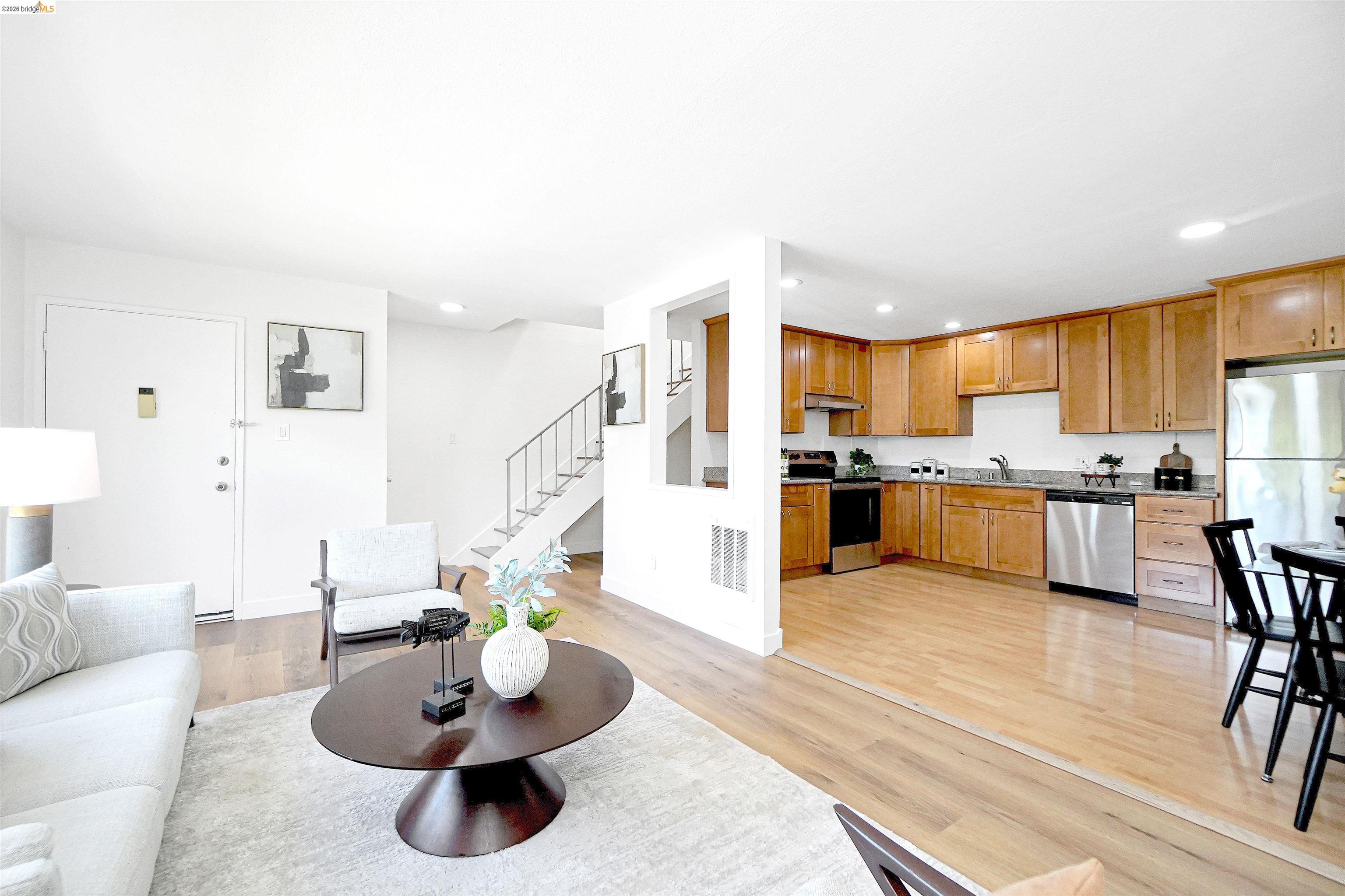 Detail Gallery Image 13 of 39 For 410 Auburn Way #42,  San Jose,  CA 95129 - 2 Beds | 1/1 Baths