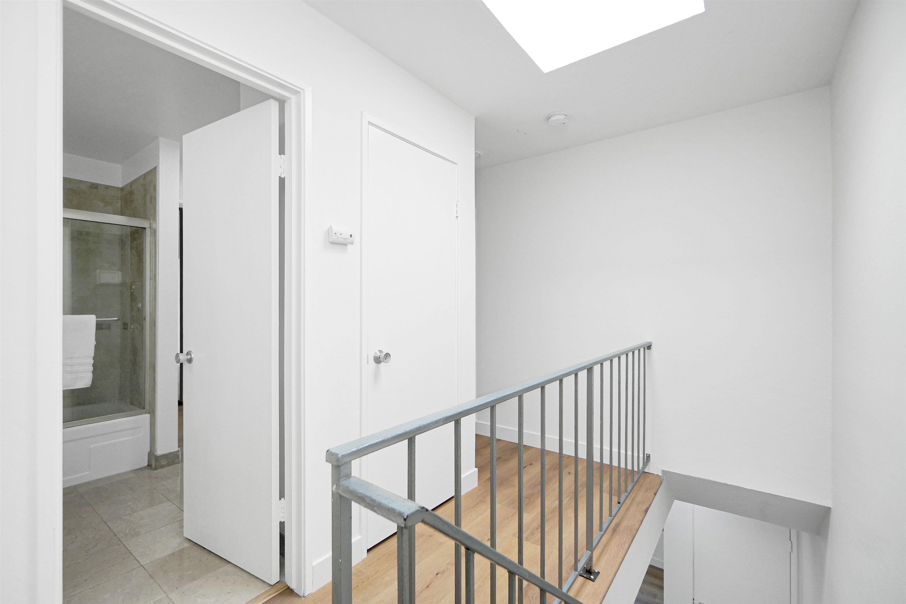 Detail Gallery Image 4 of 39 For 410 Auburn Way #42,  San Jose,  CA 95129 - 2 Beds | 1/1 Baths