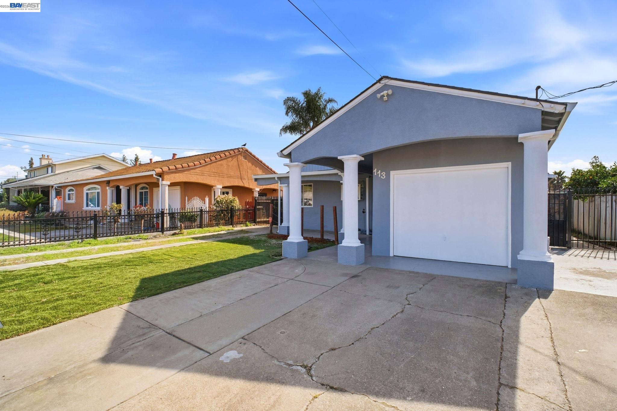 Front Image Thumbnail for BE41123721