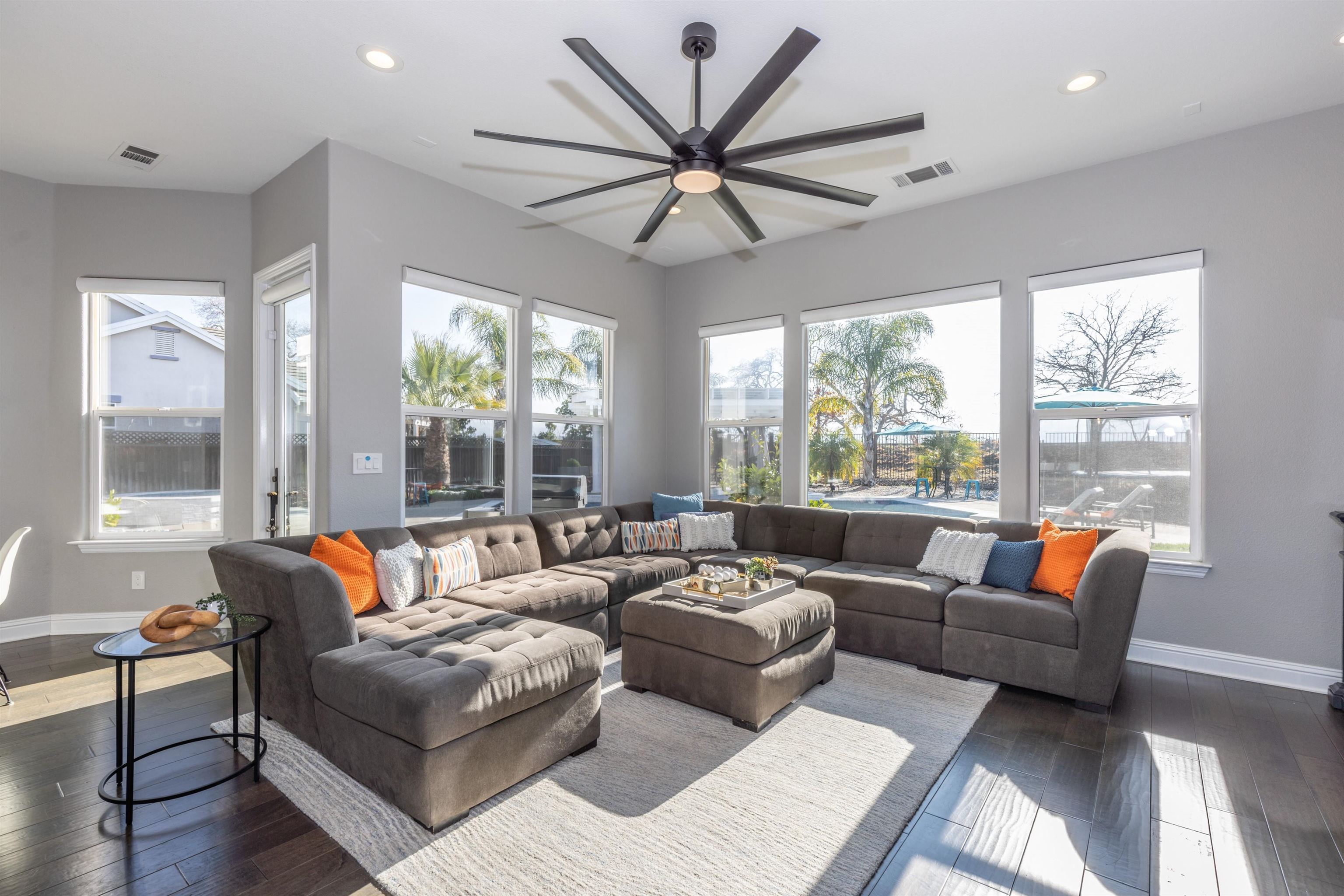 Detail Gallery Image 18 of 50 For 886 Old Oak Rd, Livermore,  CA 94550 - 5 Beds | 3 Baths