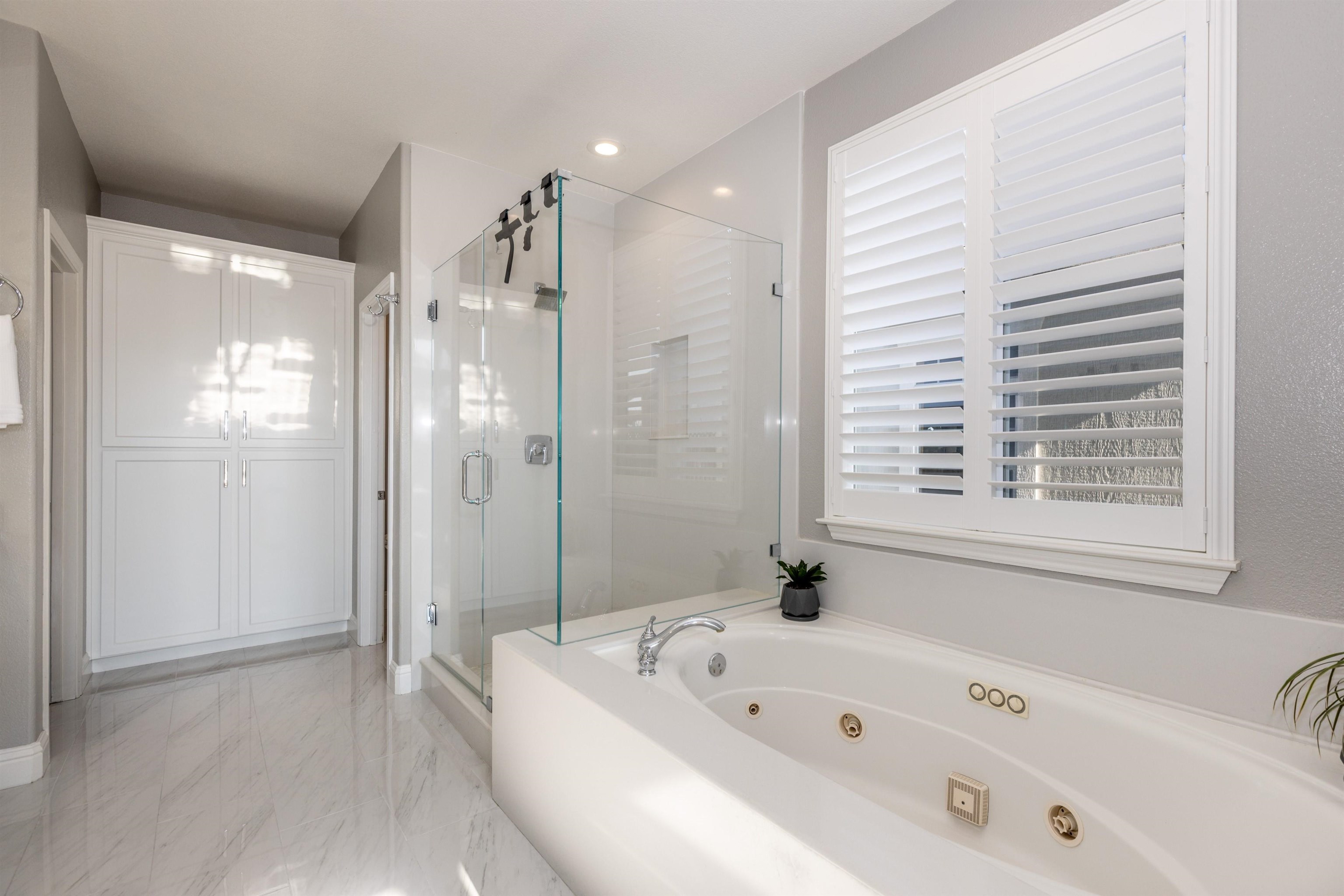 Detail Gallery Image 26 of 50 For 886 Old Oak Rd, Livermore,  CA 94550 - 5 Beds | 3 Baths