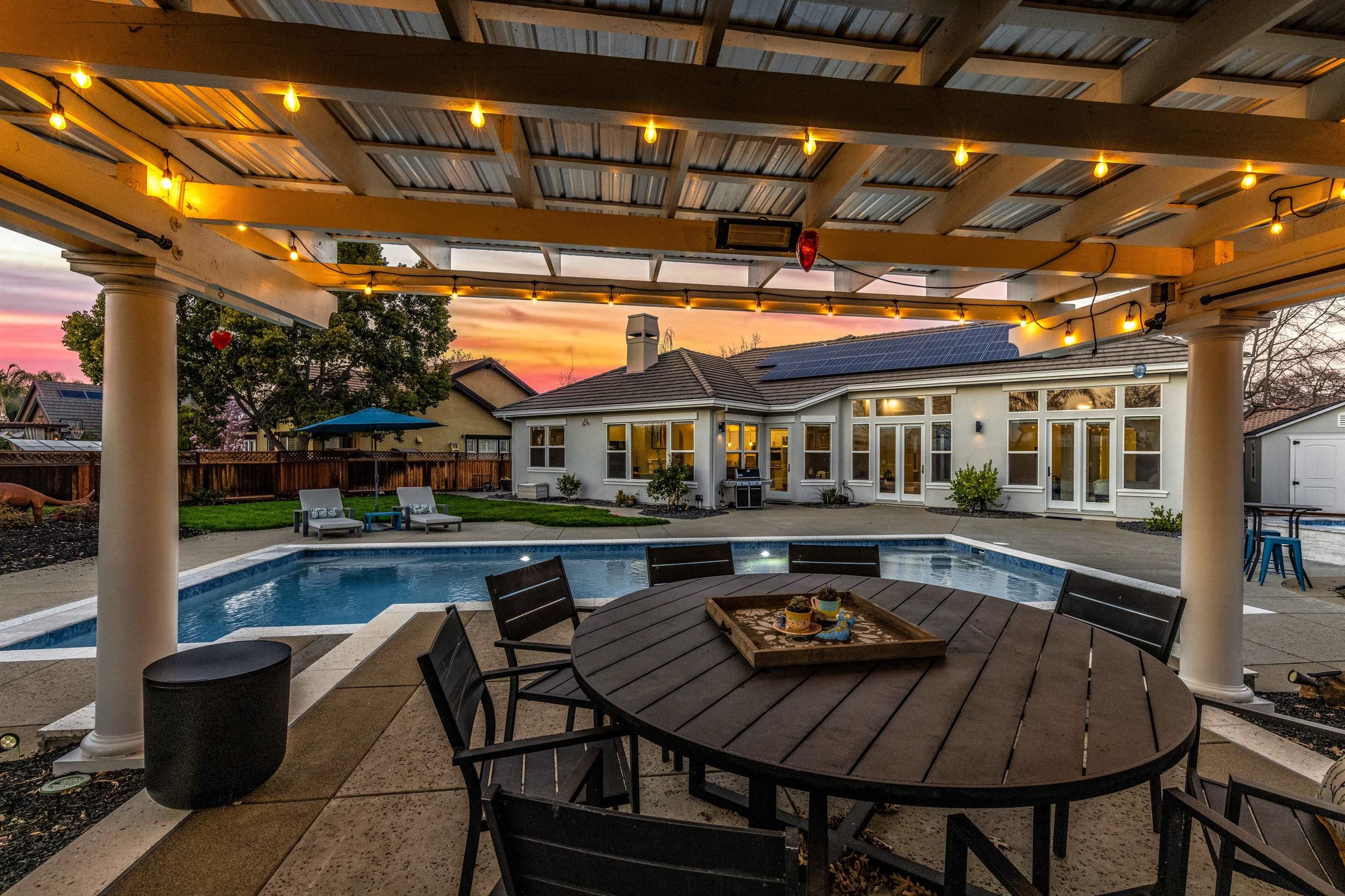 Detail Gallery Image 42 of 50 For 886 Old Oak Rd, Livermore,  CA 94550 - 5 Beds | 3 Baths