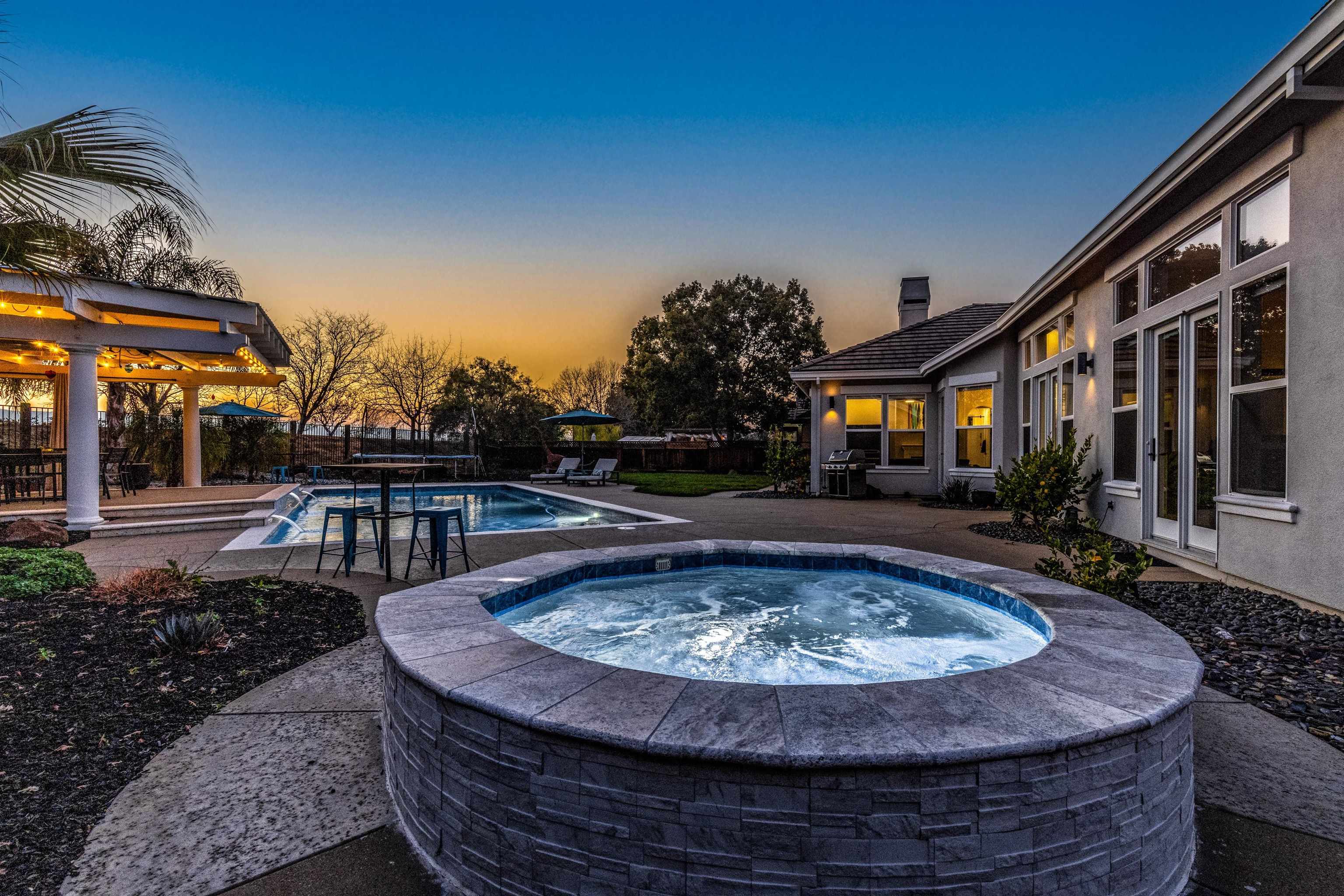 Detail Gallery Image 43 of 50 For 886 Old Oak Rd, Livermore,  CA 94550 - 5 Beds | 3 Baths