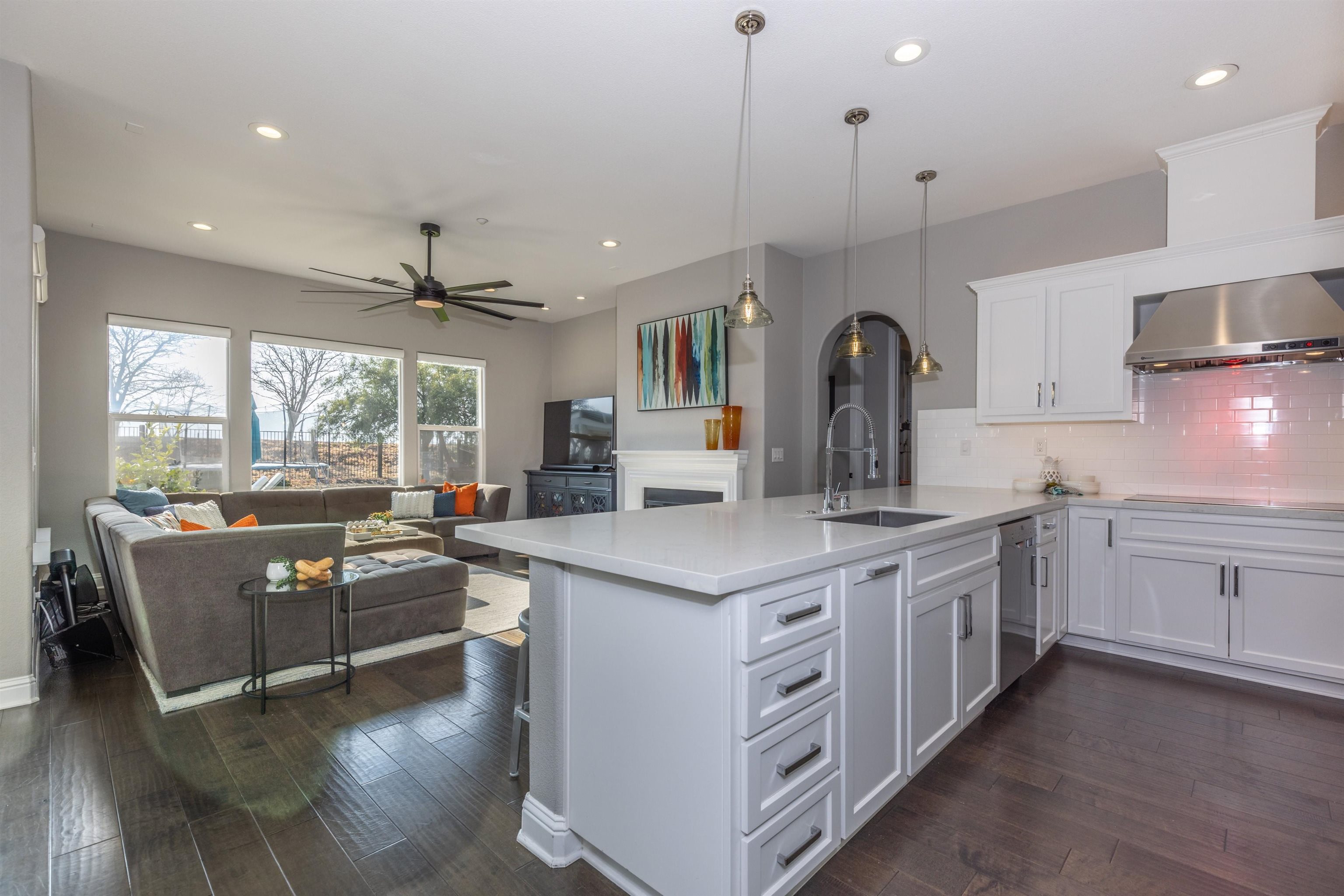 Detail Gallery Image 9 of 50 For 886 Old Oak Rd, Livermore,  CA 94550 - 5 Beds | 3 Baths