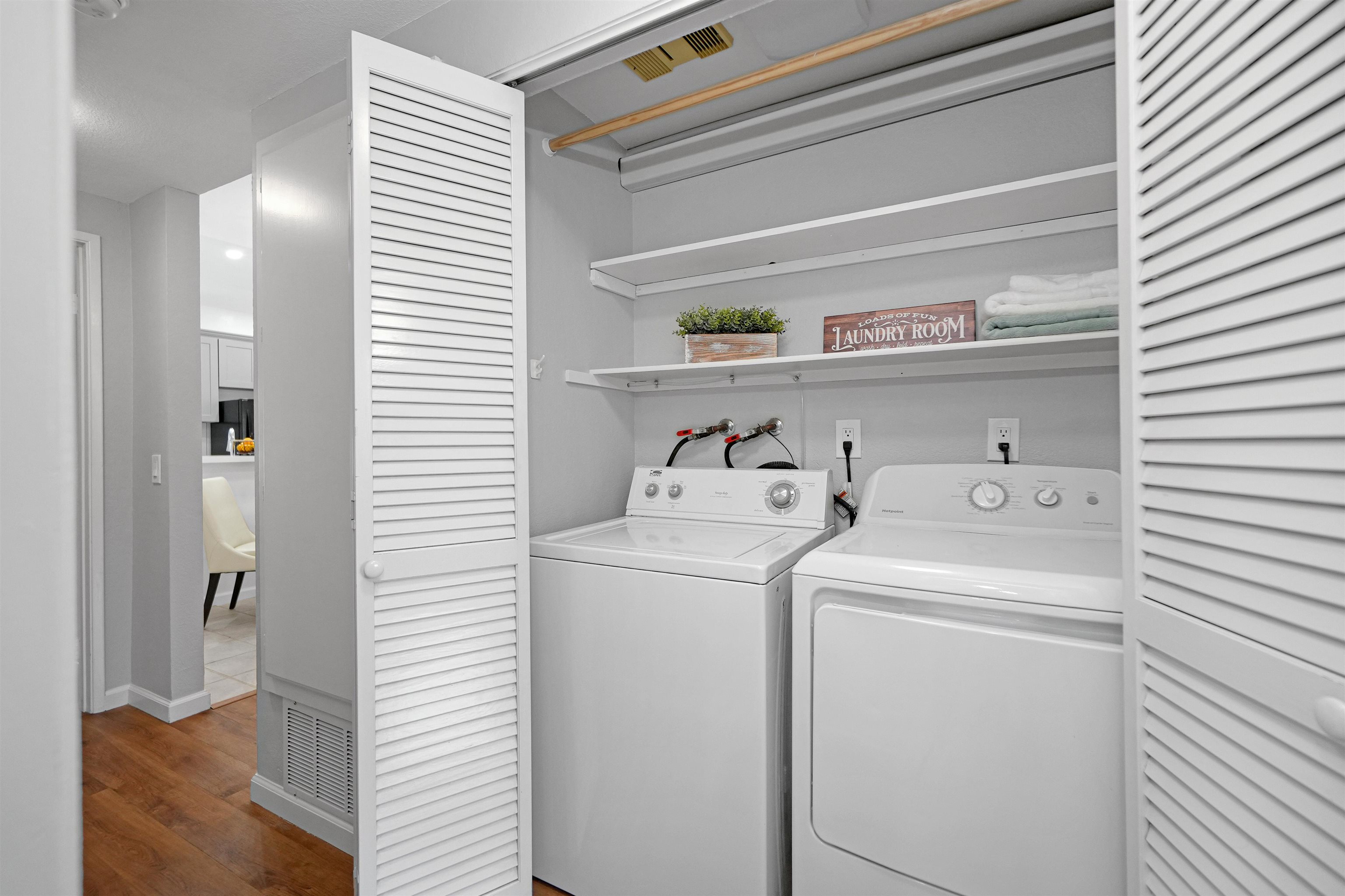 Photo #17: 41123725 Listing: Photo #17