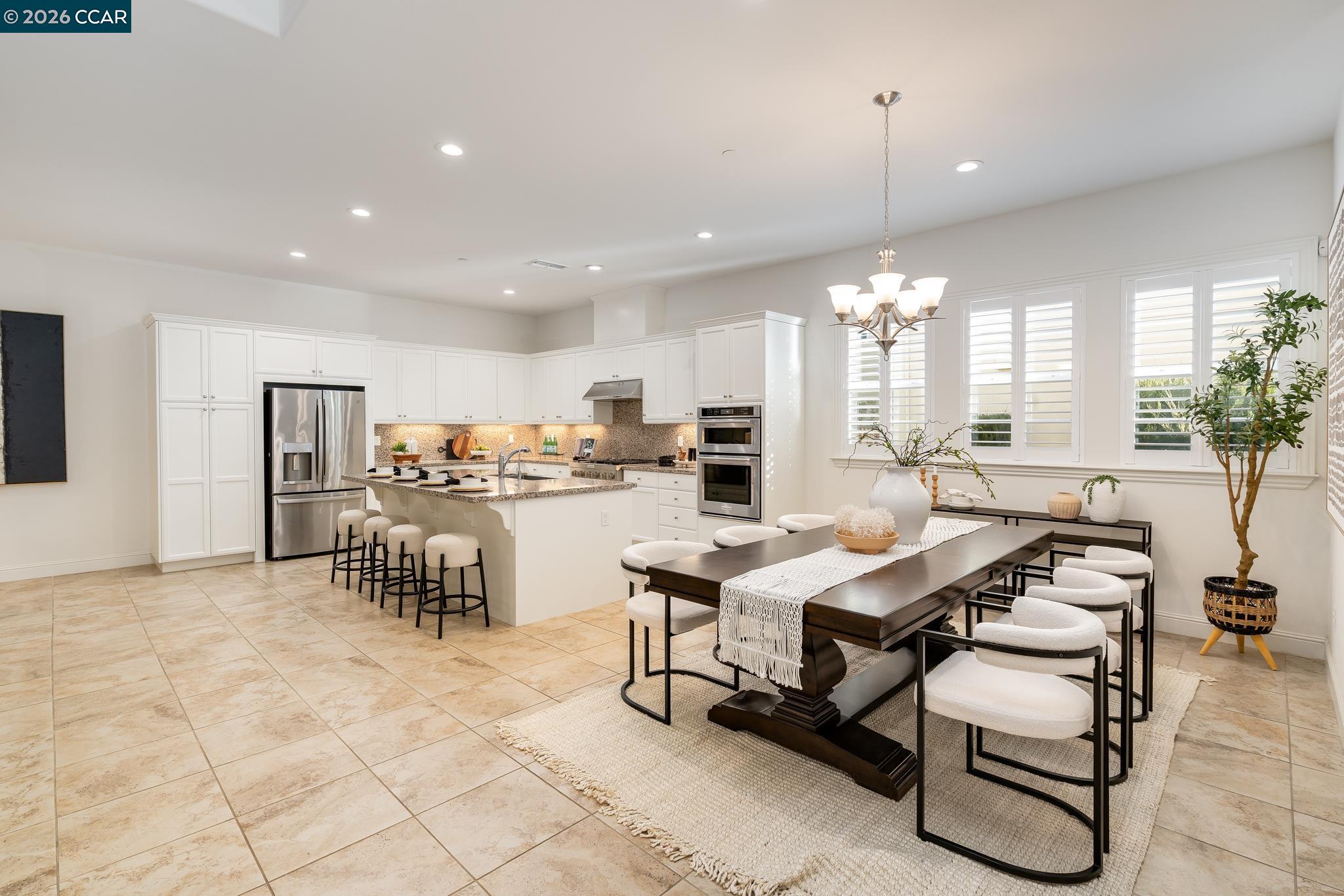 Detail Gallery Image 12 of 39 For 748 Roseum Ct, San Ramon,  CA 94582 - 4 Beds | 4/1 Baths