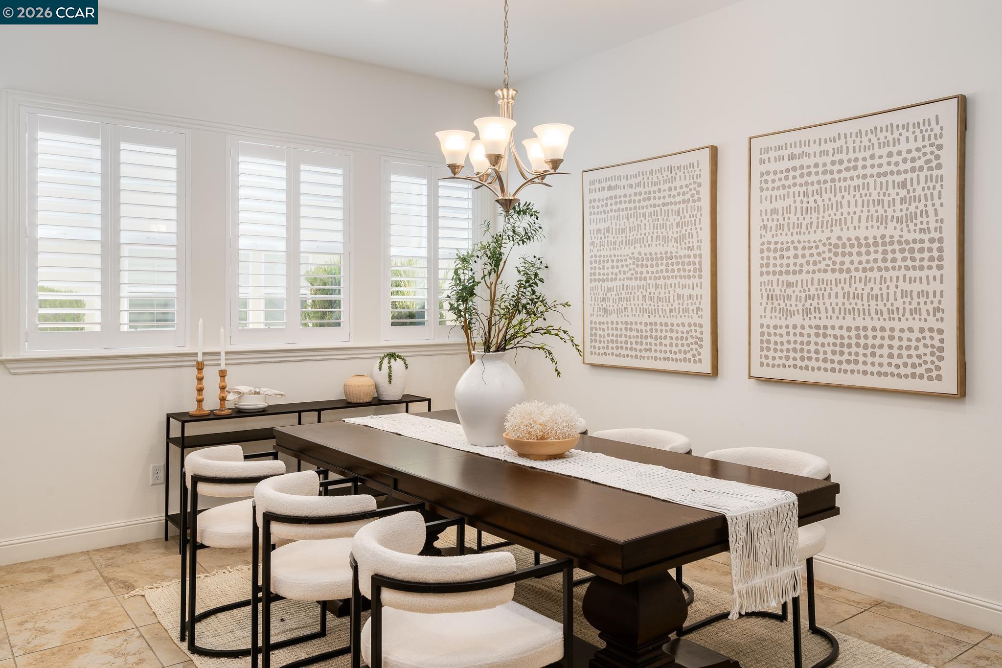 Detail Gallery Image 13 of 39 For 748 Roseum Ct, San Ramon,  CA 94582 - 4 Beds | 4/1 Baths