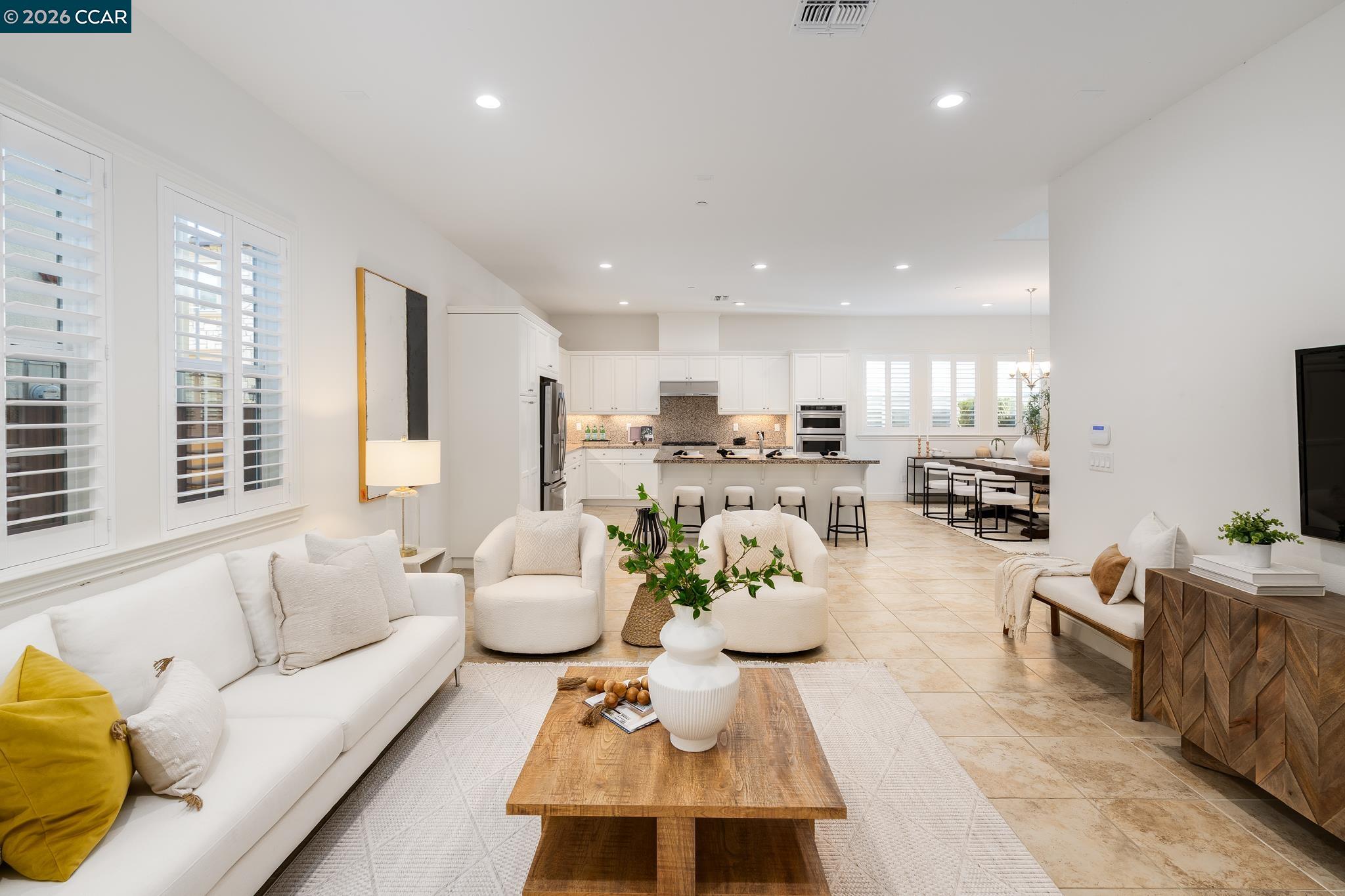 Detail Gallery Image 5 of 39 For 748 Roseum Ct, San Ramon,  CA 94582 - 4 Beds | 4/1 Baths