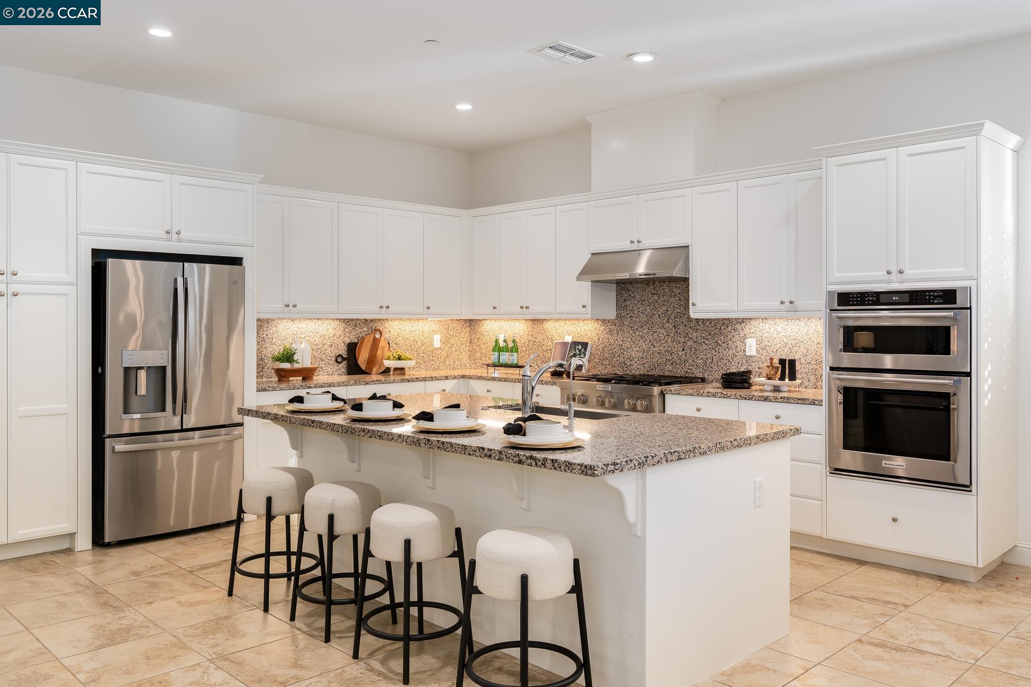 Detail Gallery Image 8 of 39 For 748 Roseum Ct, San Ramon,  CA 94582 - 4 Beds | 4/1 Baths