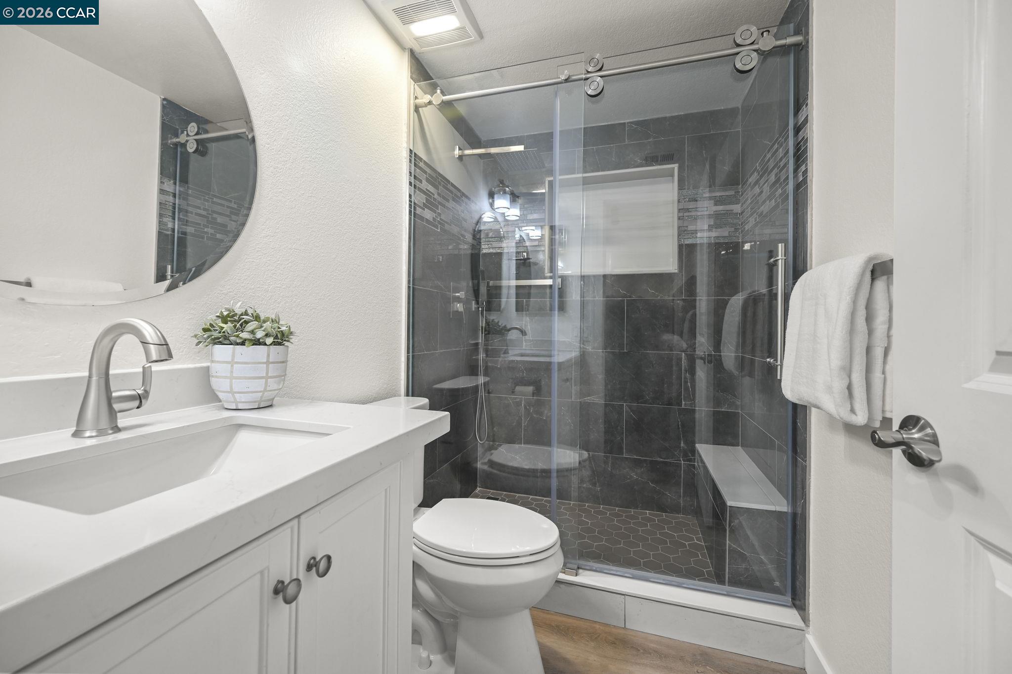 Photo #30: 41123727 Listing: Photo #30