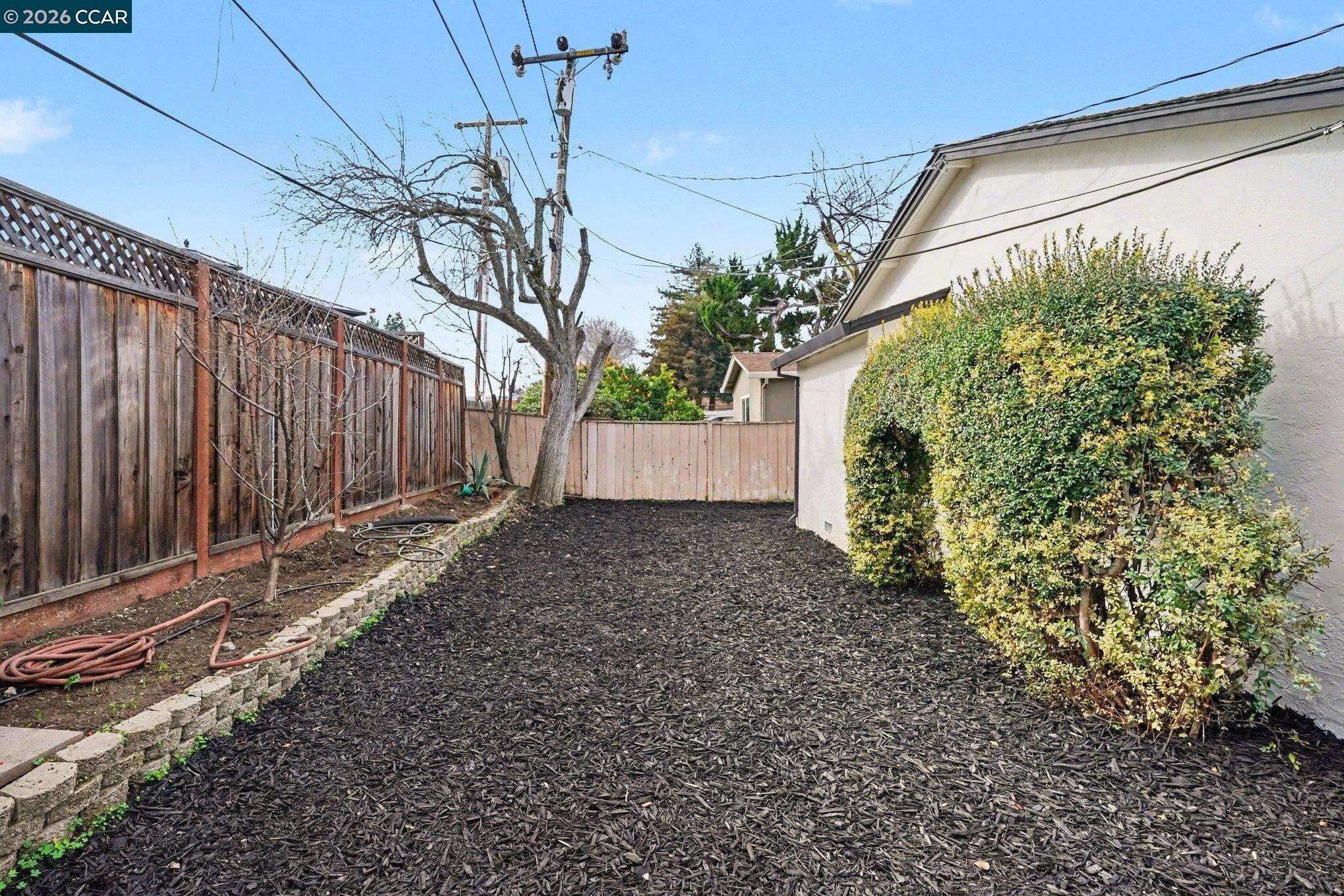 Detail Gallery Image 23 of 27 For 1522 Thornwood Dr, Concord,  CA 94521 - 5 Beds | 2 Baths