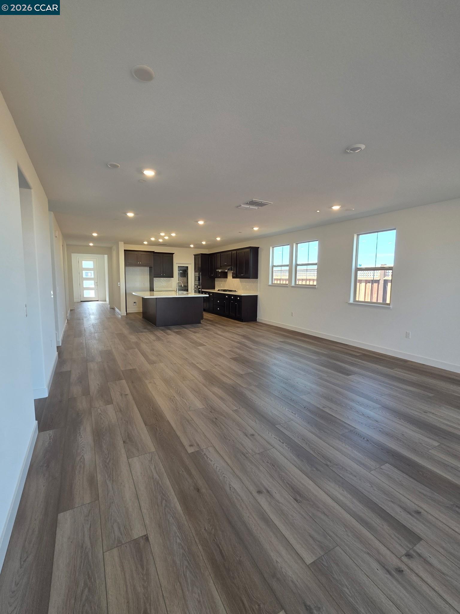 Detail Gallery Image 10 of 15 For 3571 Bullard Lane, Lathrop,  CA 95330-0000 - 4 Beds | 4/1 Baths