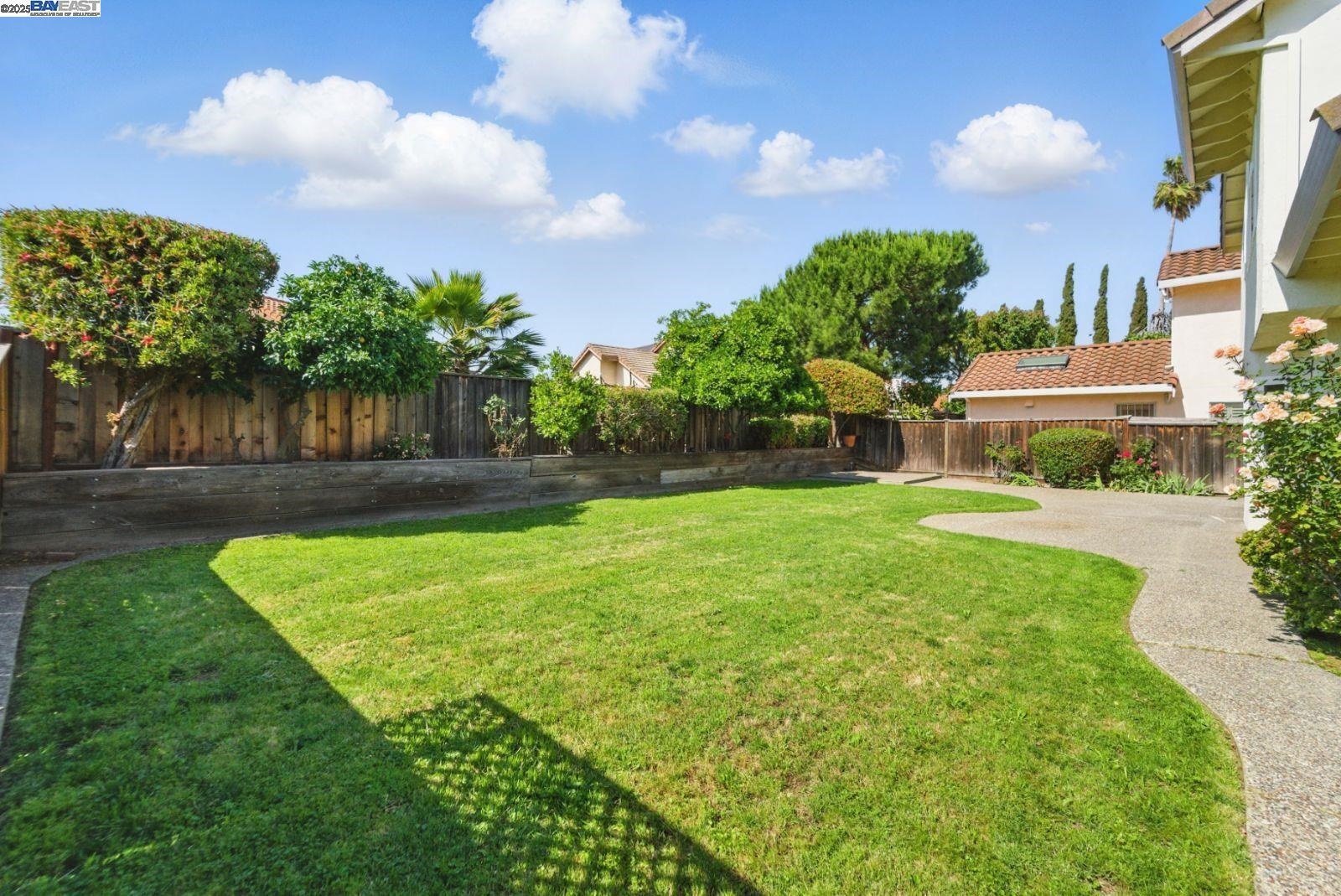 Detail Gallery Image 38 of 58 For 4423 Bush Cir., Fremont,  CA 94538 - 3 Beds | 2/1 Baths