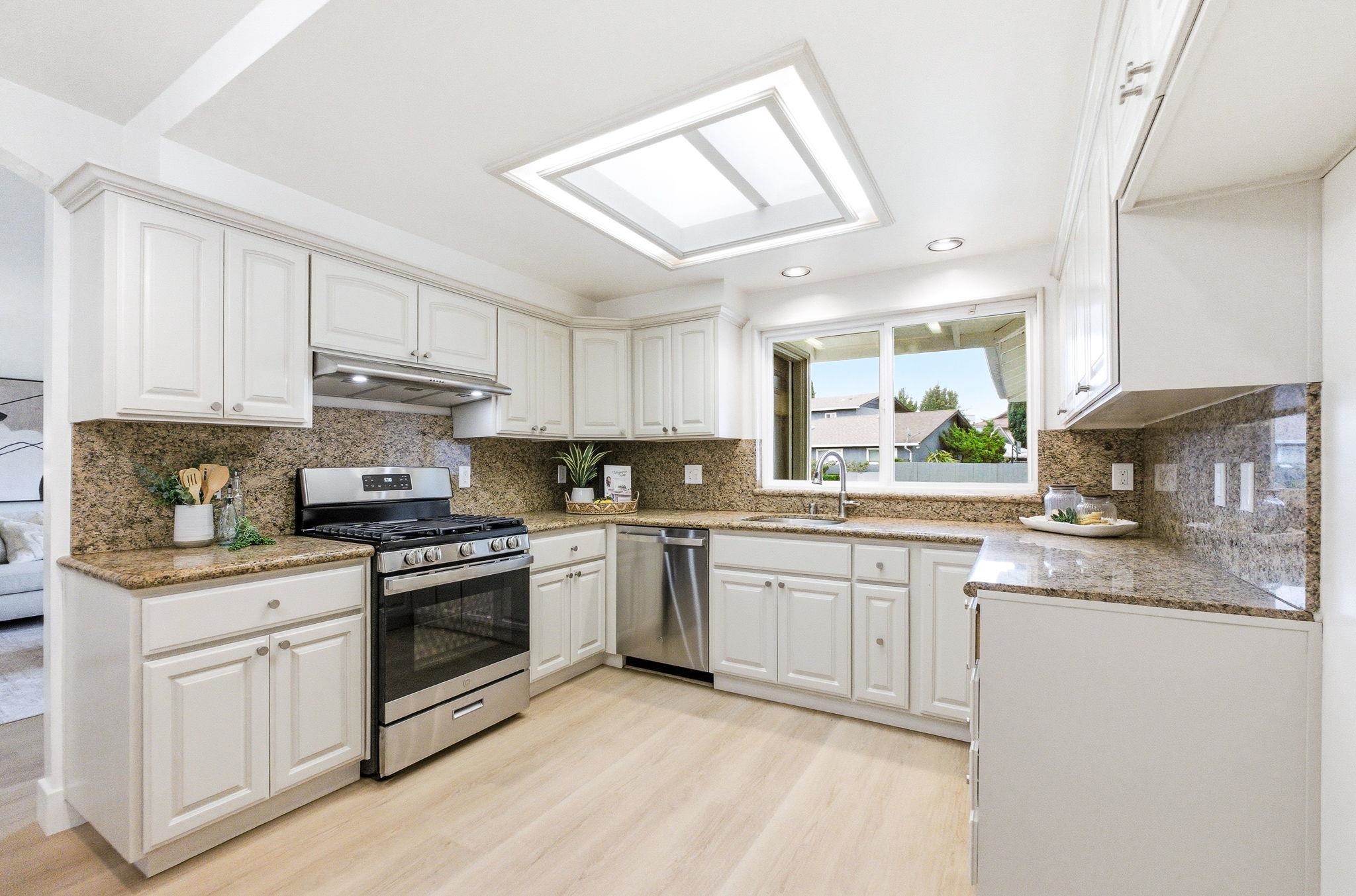 Detail Gallery Image 9 of 39 For 1111 Stellar Way, Milpitas,  CA 95035 - 3 Beds | 2/1 Baths