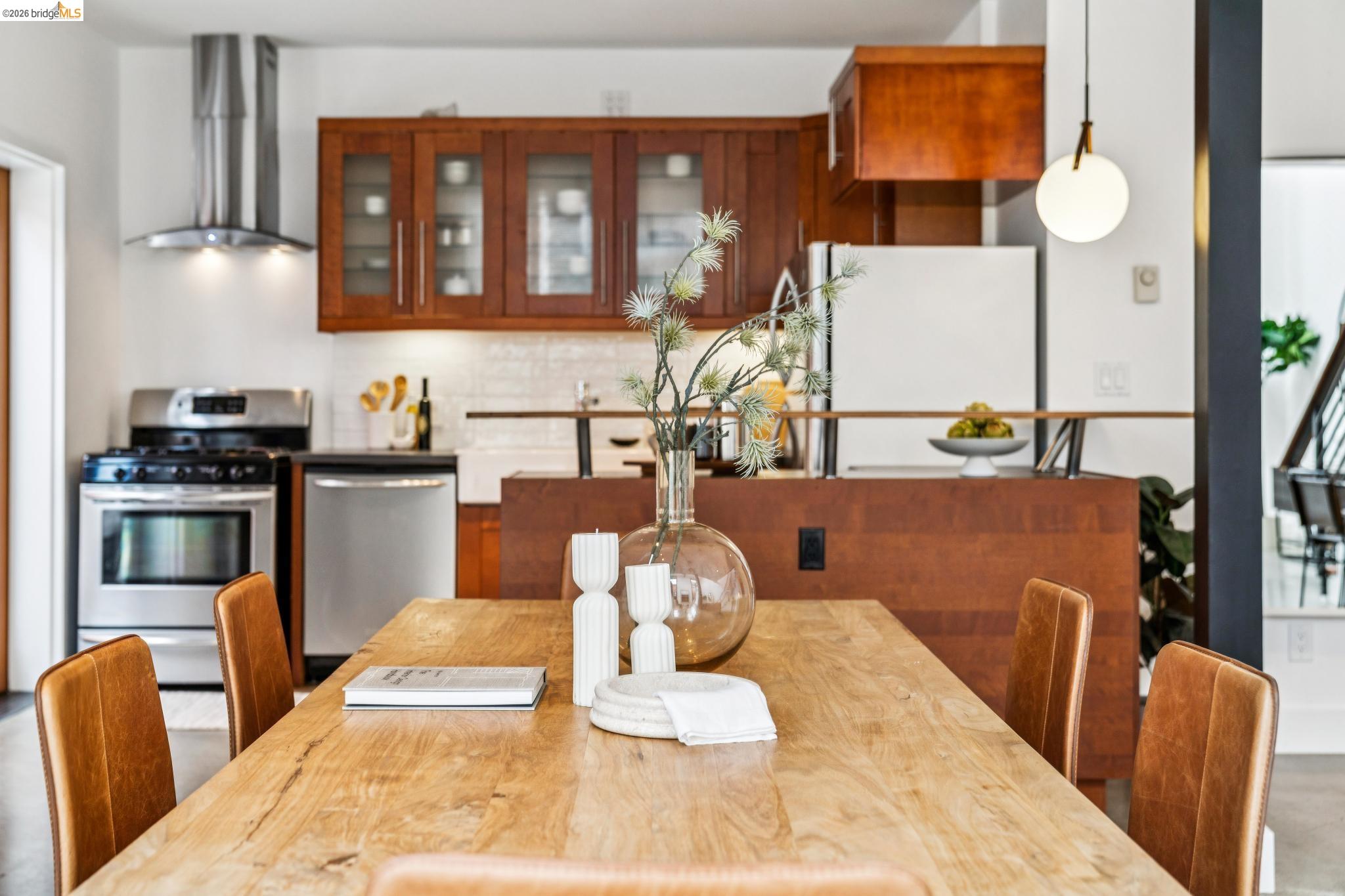 Detail Gallery Image 11 of 47 For 829 21st St #3,  Oakland,  CA 94607 - 1 Beds | 2 Baths