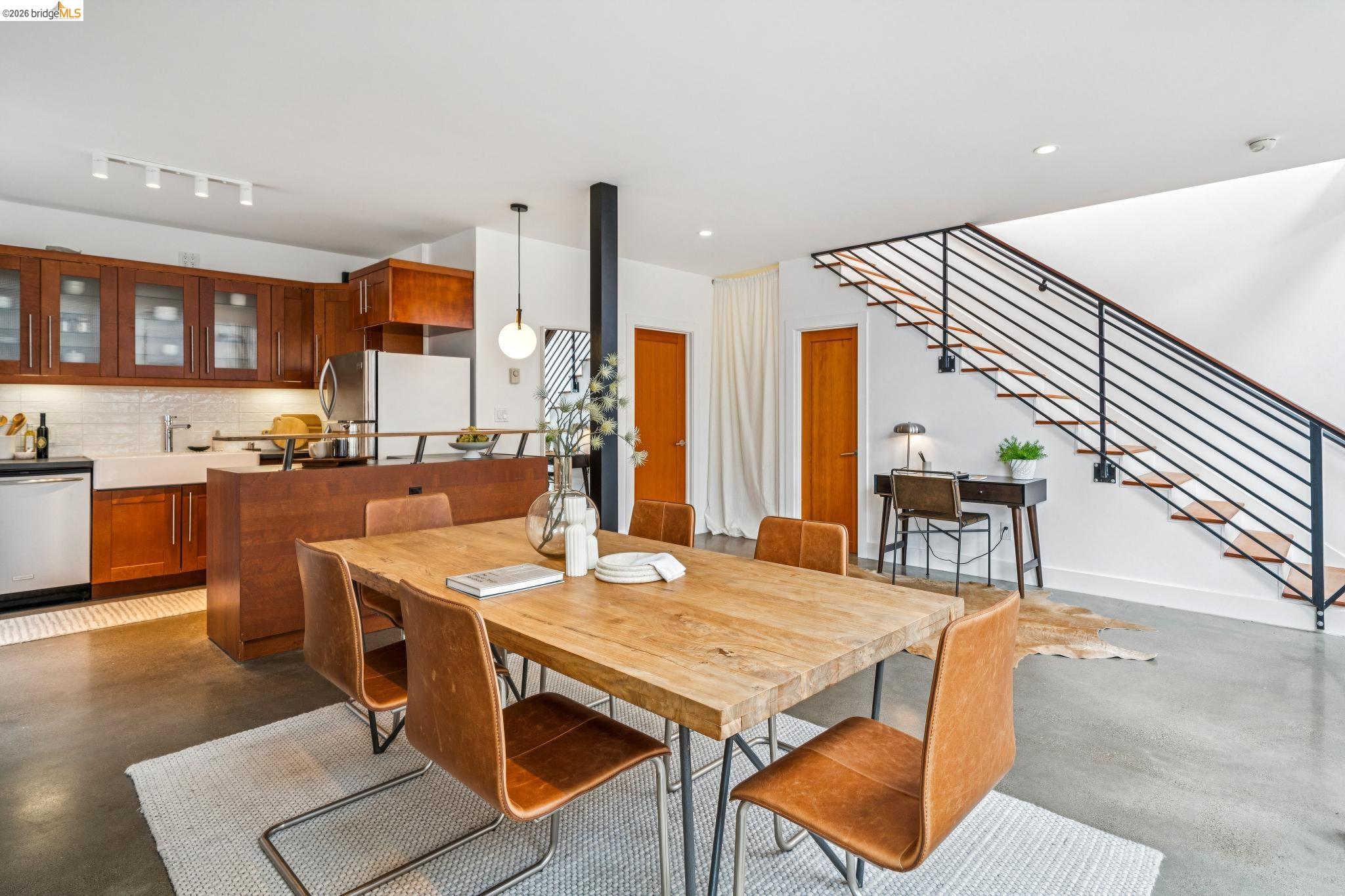 Detail Gallery Image 15 of 47 For 829 21st St #3,  Oakland,  CA 94607 - 1 Beds | 2 Baths