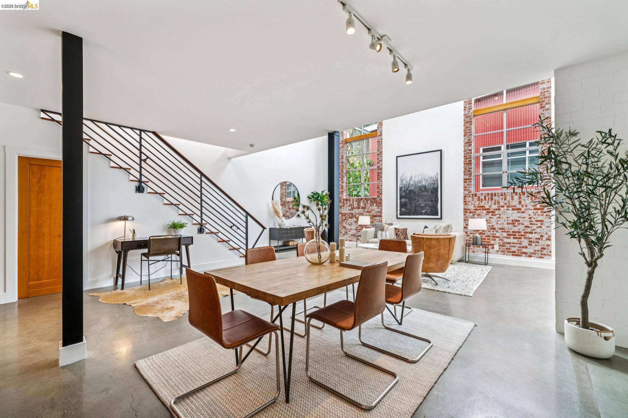 Detail Gallery Image 7 of 47 For 829 21st St #3,  Oakland,  CA 94607 - 1 Beds | 2 Baths