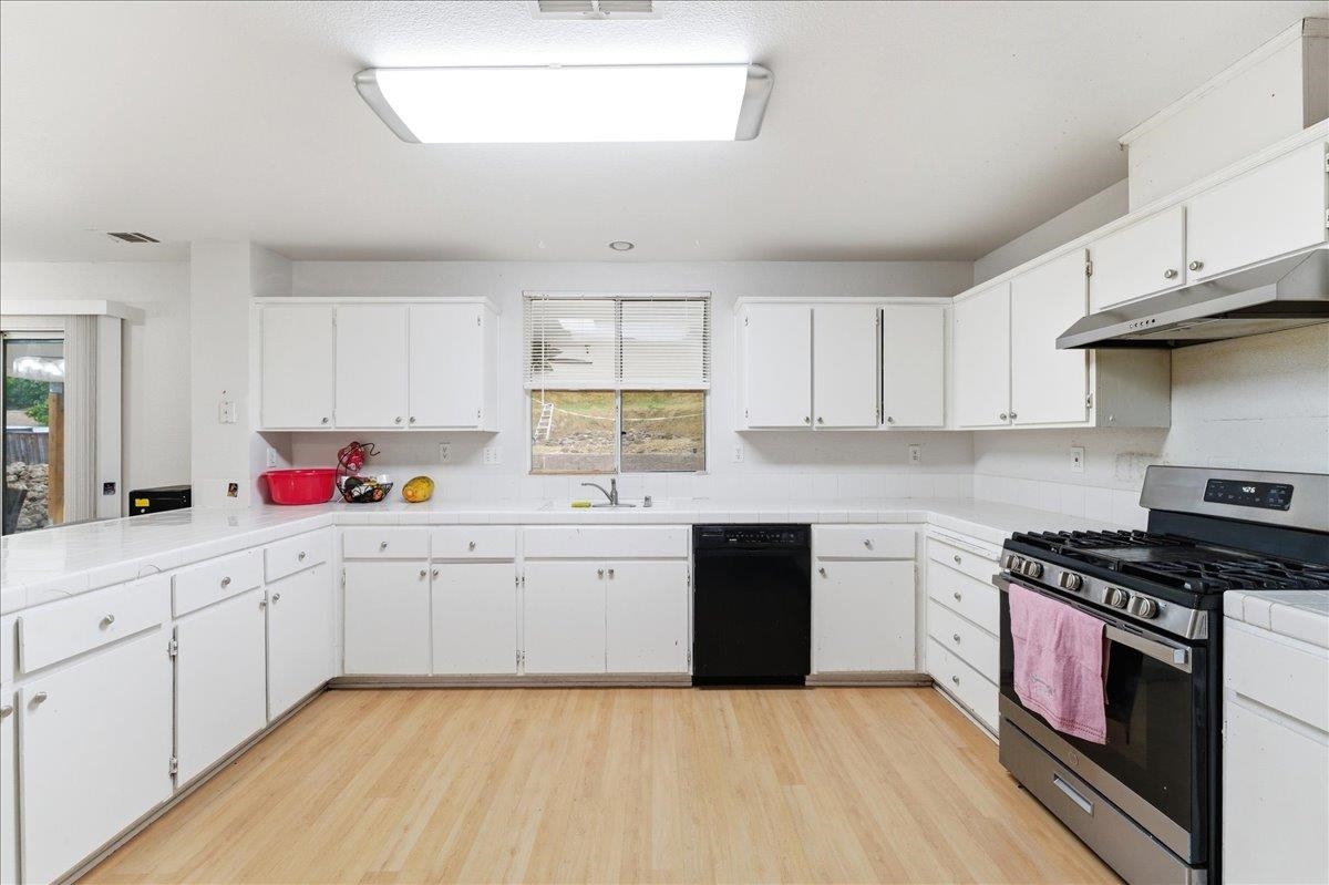 Detail Gallery Image 17 of 48 For 1246 Oak Haven Way, Antioch,  CA 94531 - 4 Beds | 2/1 Baths