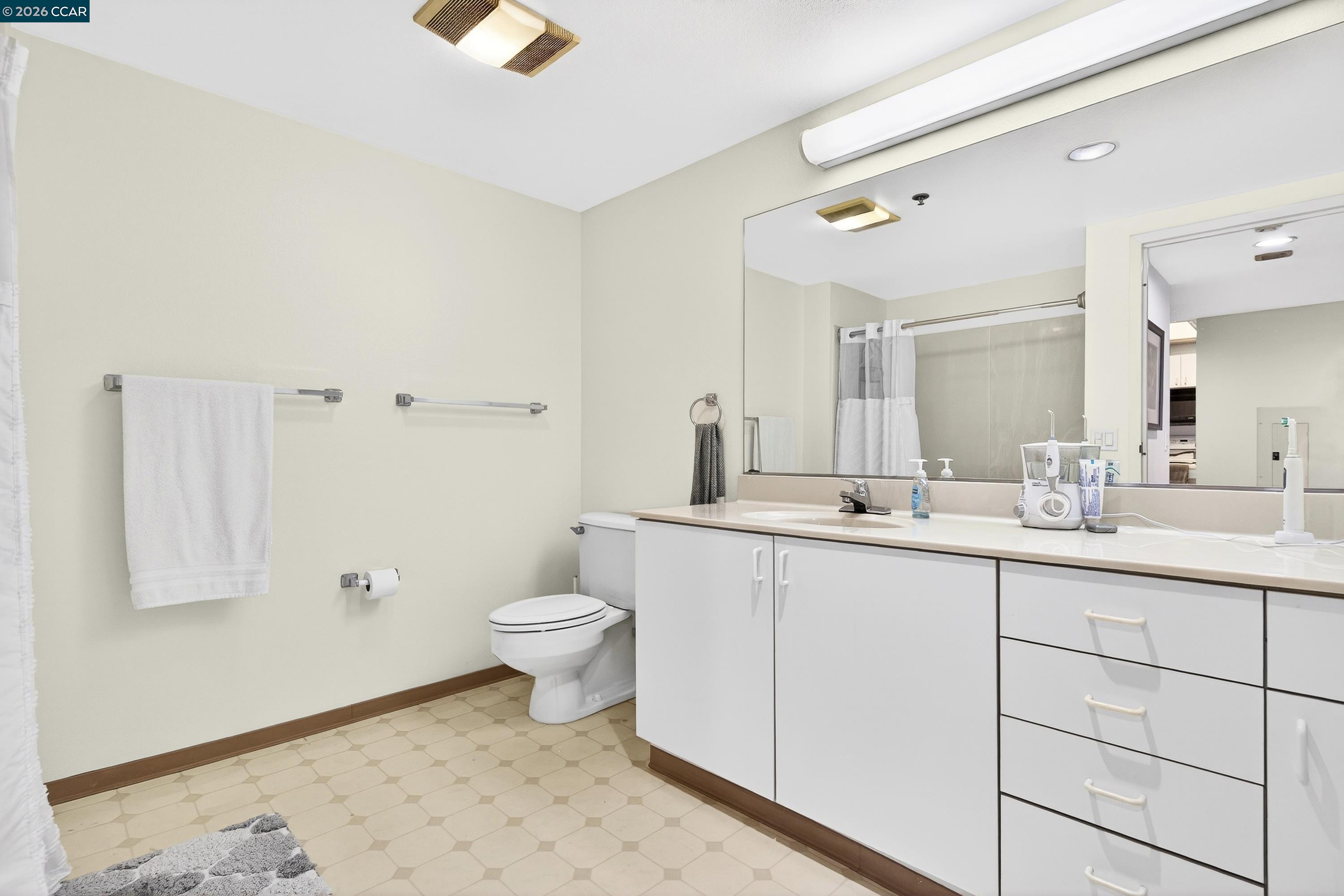 Photo #36: 41123740 Listing: Photo #36