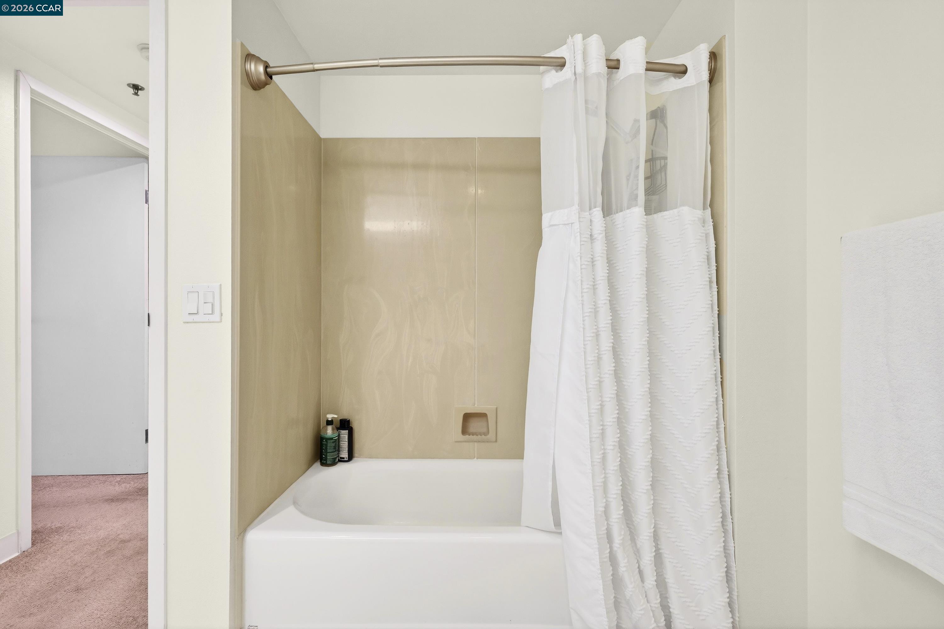 Photo #40: 41123740 Listing: Photo #40