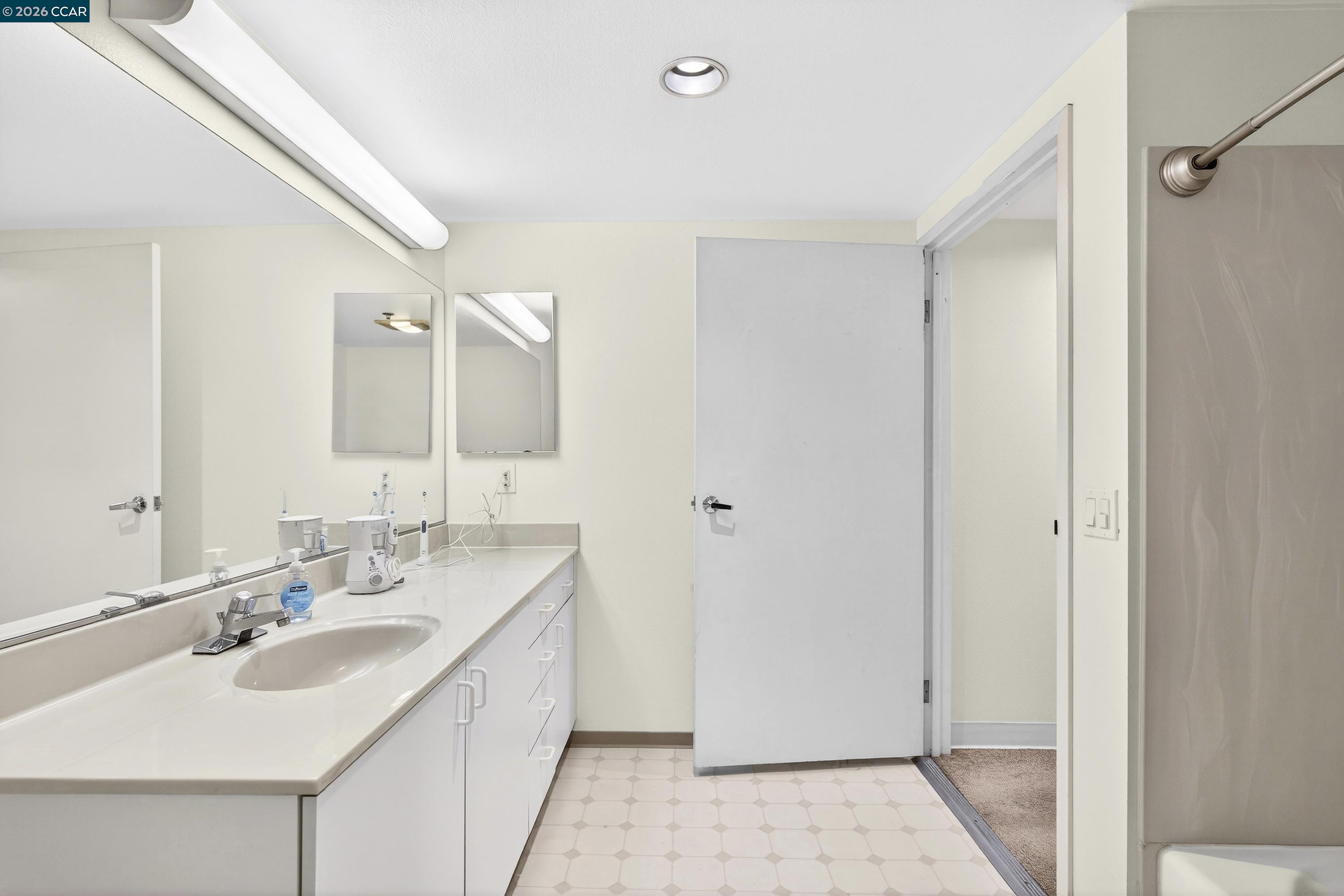 Photo #41: 41123740 Listing: Photo #41