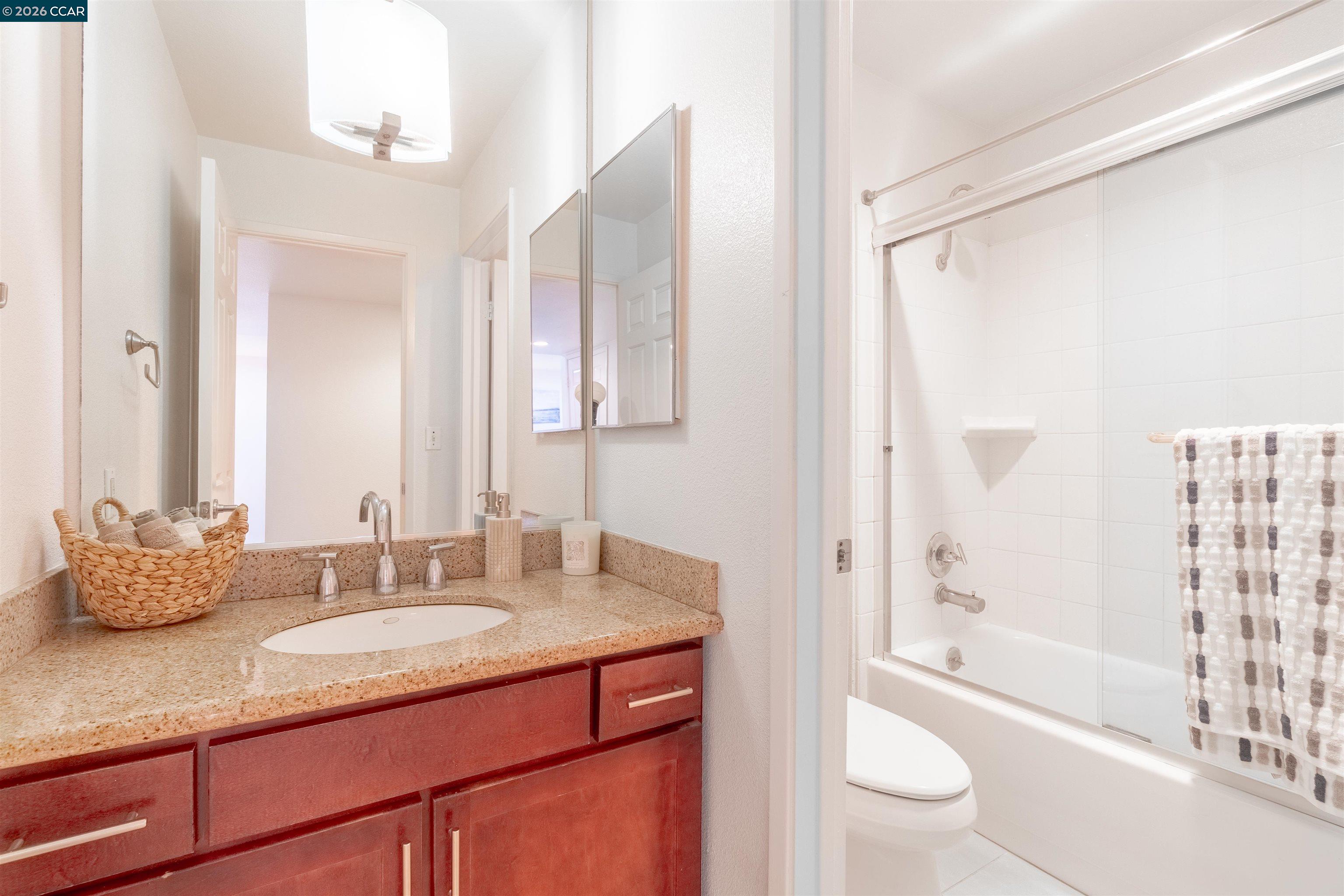 Photo #16: 41123741 Listing: Photo #16