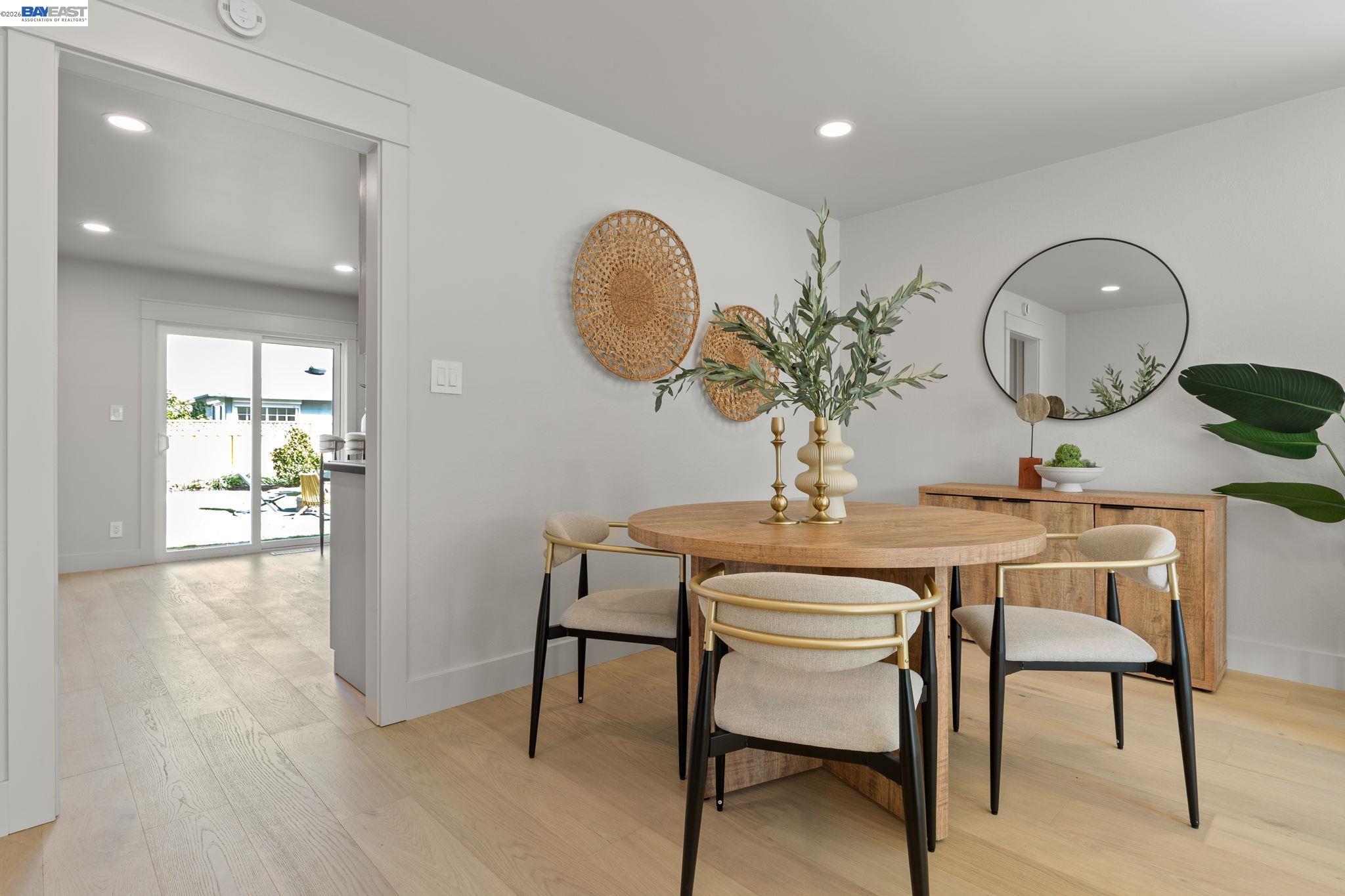 Detail Gallery Image 8 of 43 For 1766 College Ave, Livermore,  CA 94550 - 3 Beds | 2 Baths