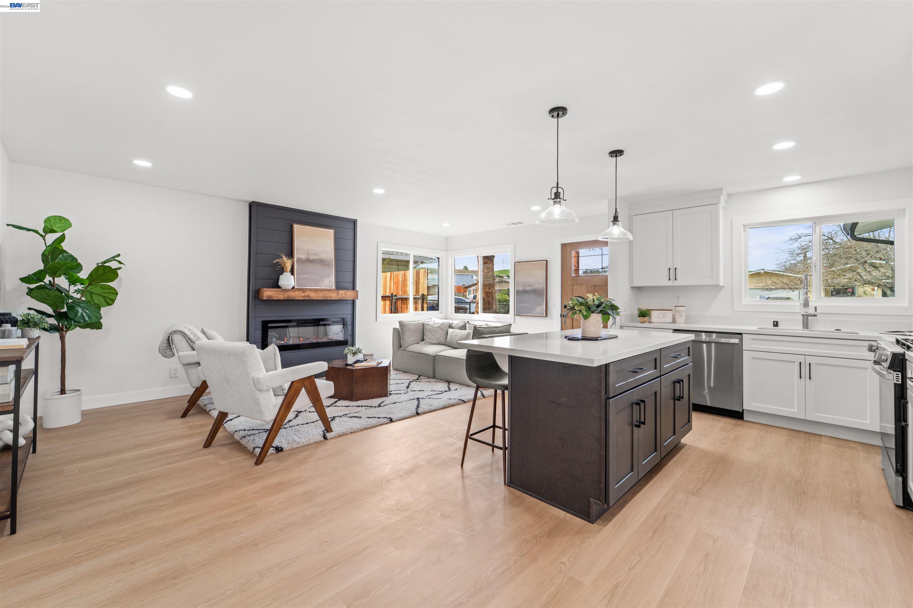 Front Image Thumbnail for BE41123743