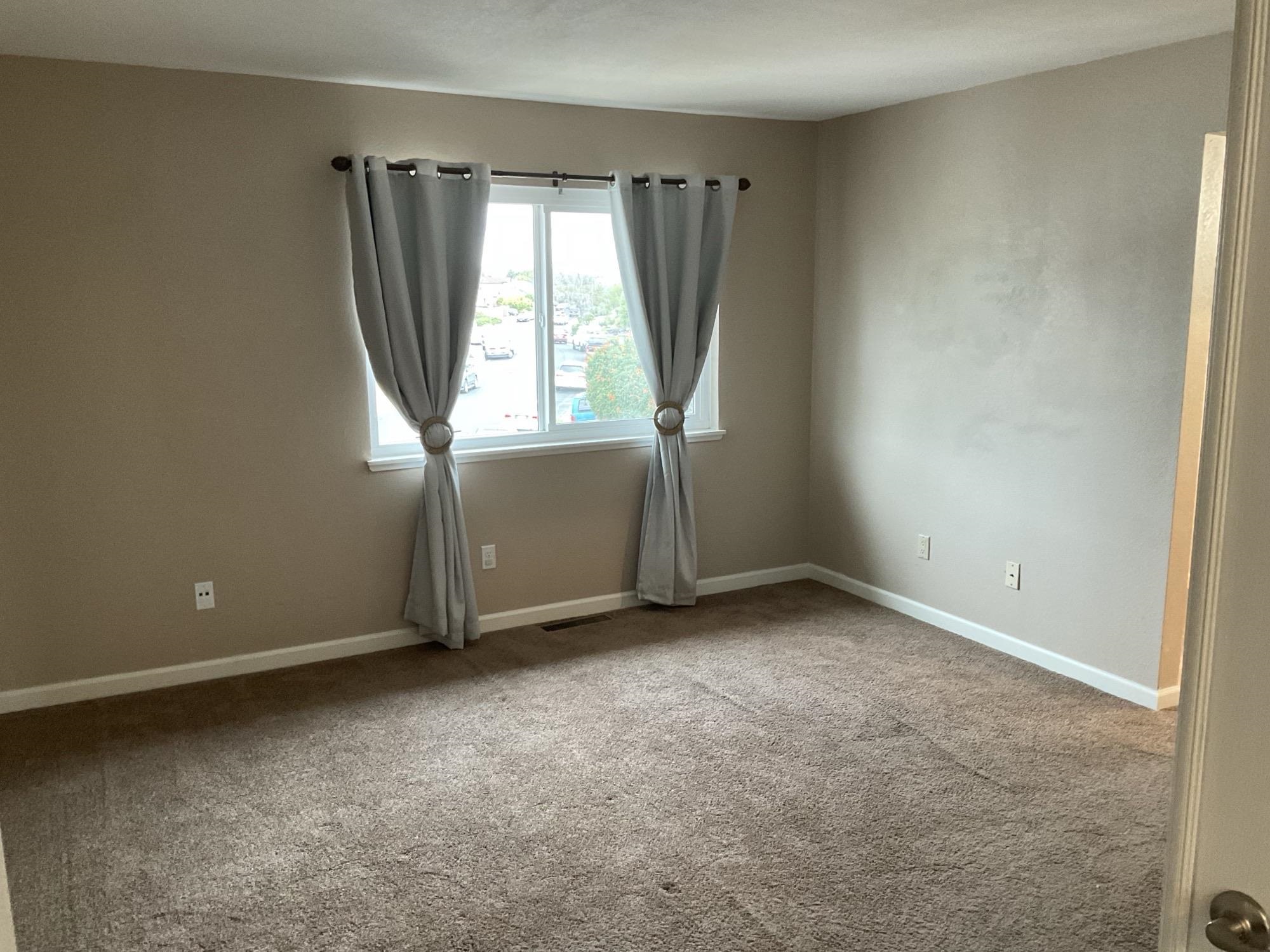 Detail Gallery Image 4 of 12 For 354 Hazelnut Lane, Oakley,  CA 94561 - 2 Beds | 2/1 Baths