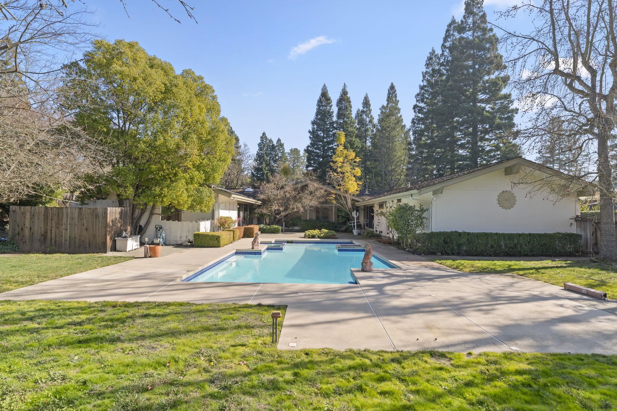 Detail Gallery Image 36 of 43 For 2115 Canyon Oak Ln, Danville,  CA 94506 - 4 Beds | 3/1 Baths