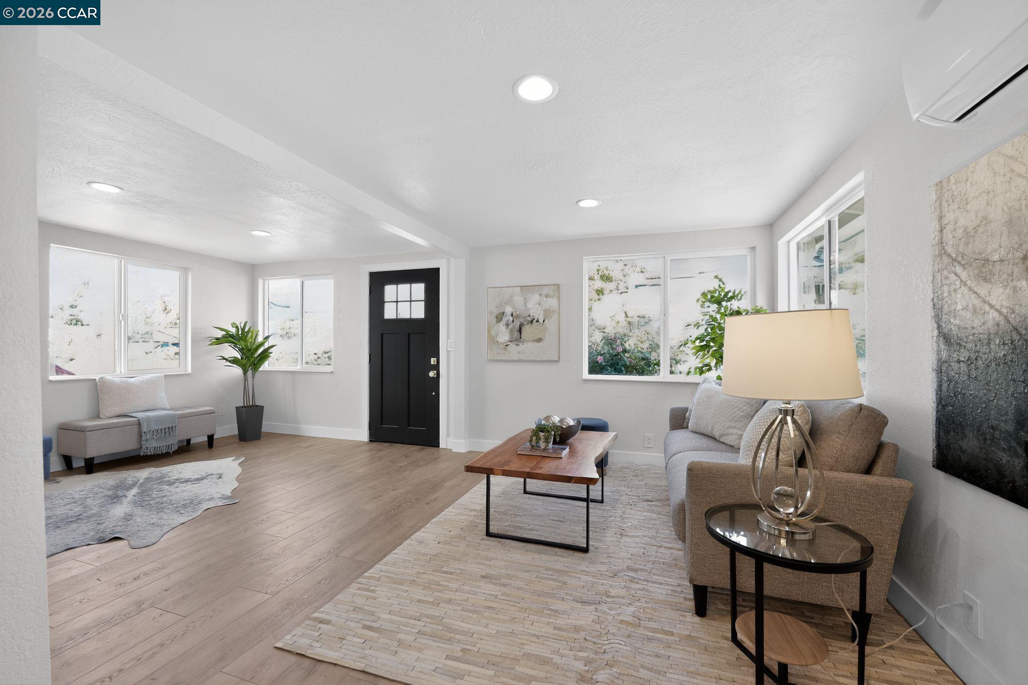 Detail Gallery Image 10 of 34 For 1027 3rd St, Rodeo,  CA 94572 - 2 Beds | 1 Baths