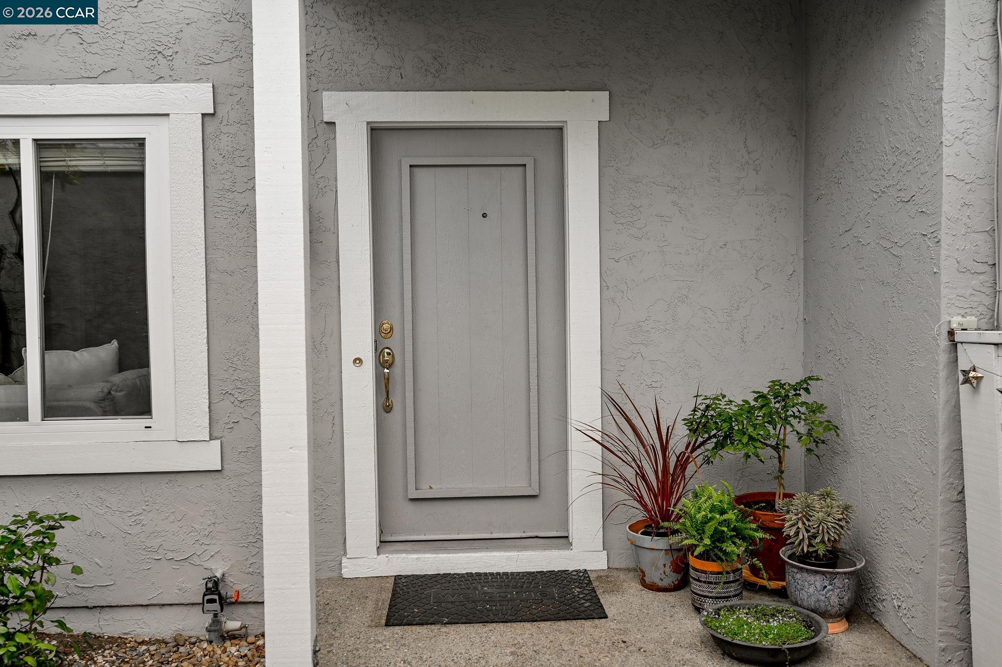 Detail Gallery Image 3 of 30 For 1109 Cardigan Dr, Walnut Creek,  CA 94596 - 2 Beds | 2/1 Baths