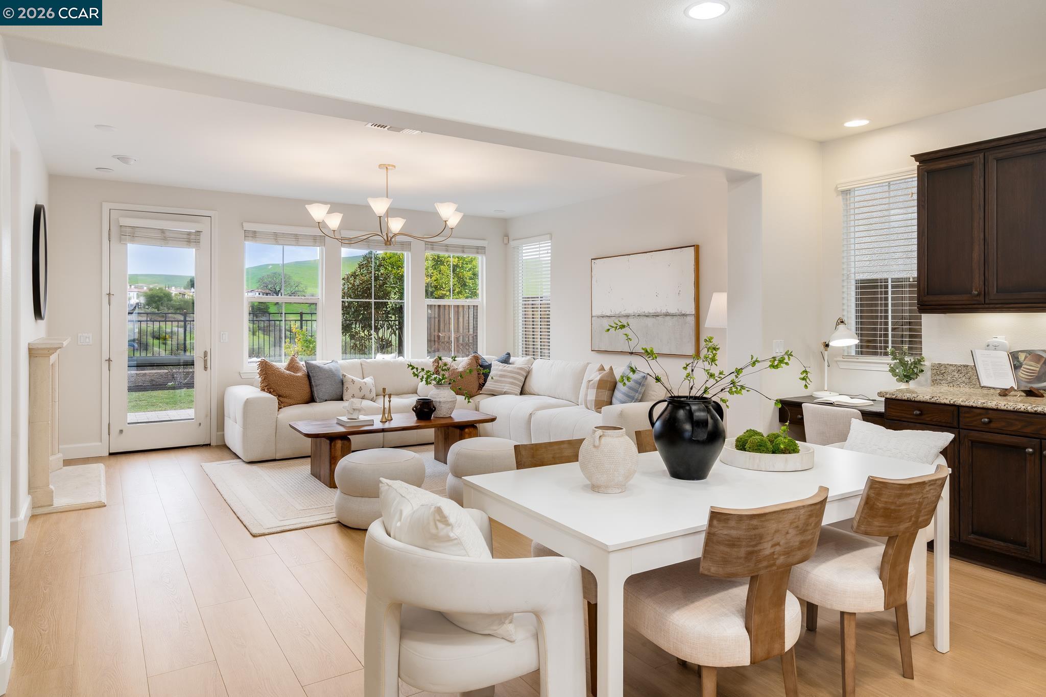 Detail Gallery Image 11 of 34 For 3231 Sleeping Meadow Way, San Ramon,  CA 94582 - 4 Beds | 2/1 Baths