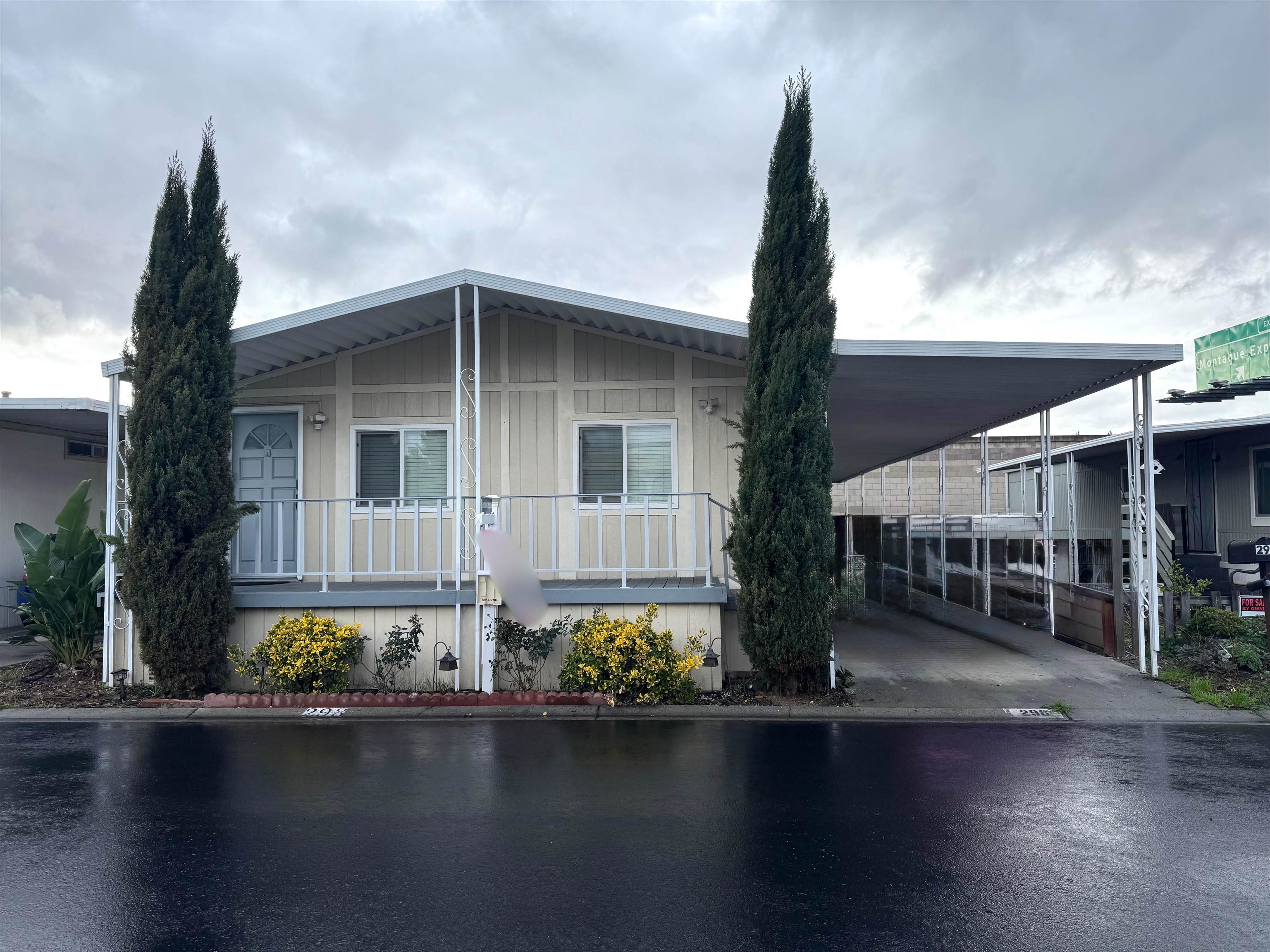 Front Image Thumbnail for BE41123753