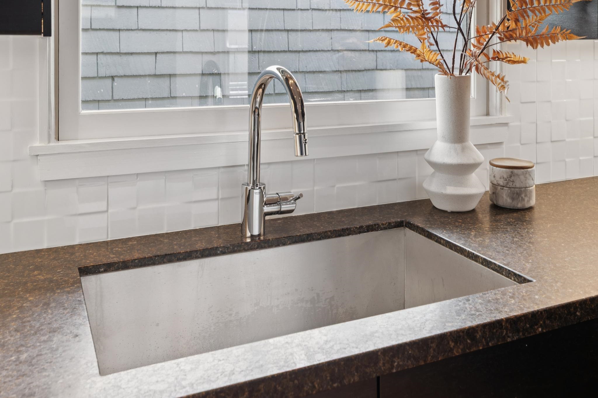 Detail Gallery Image 15 of 57 For 737-739 61st St, Oakland,  CA 94609 - – Beds | – Baths