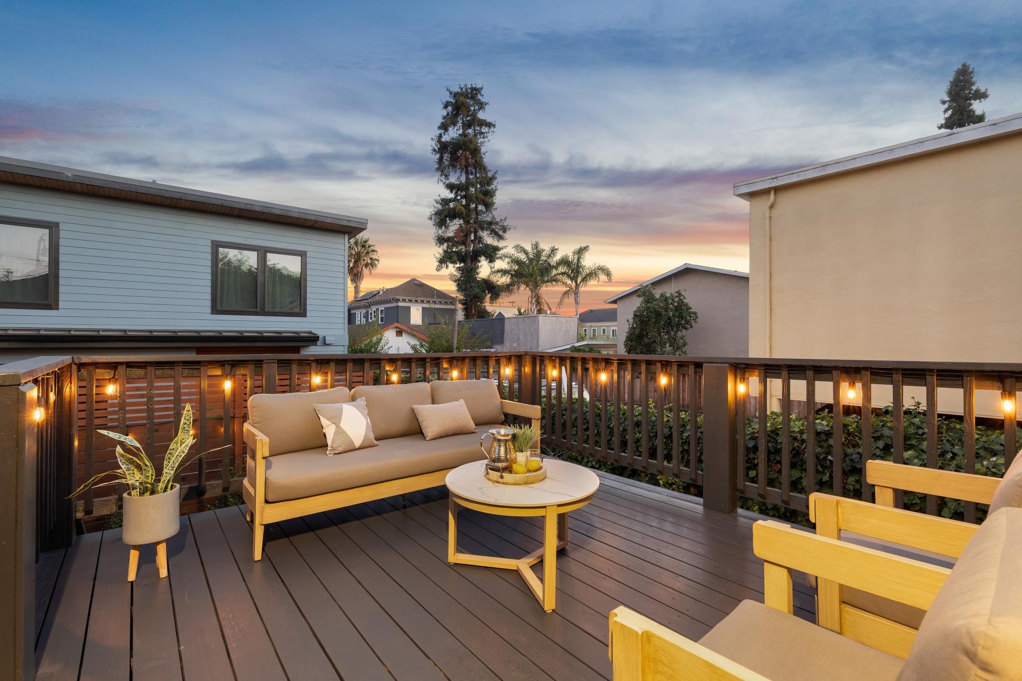 Detail Gallery Image 25 of 57 For 737-739 61st St, Oakland,  CA 94609 - – Beds | – Baths