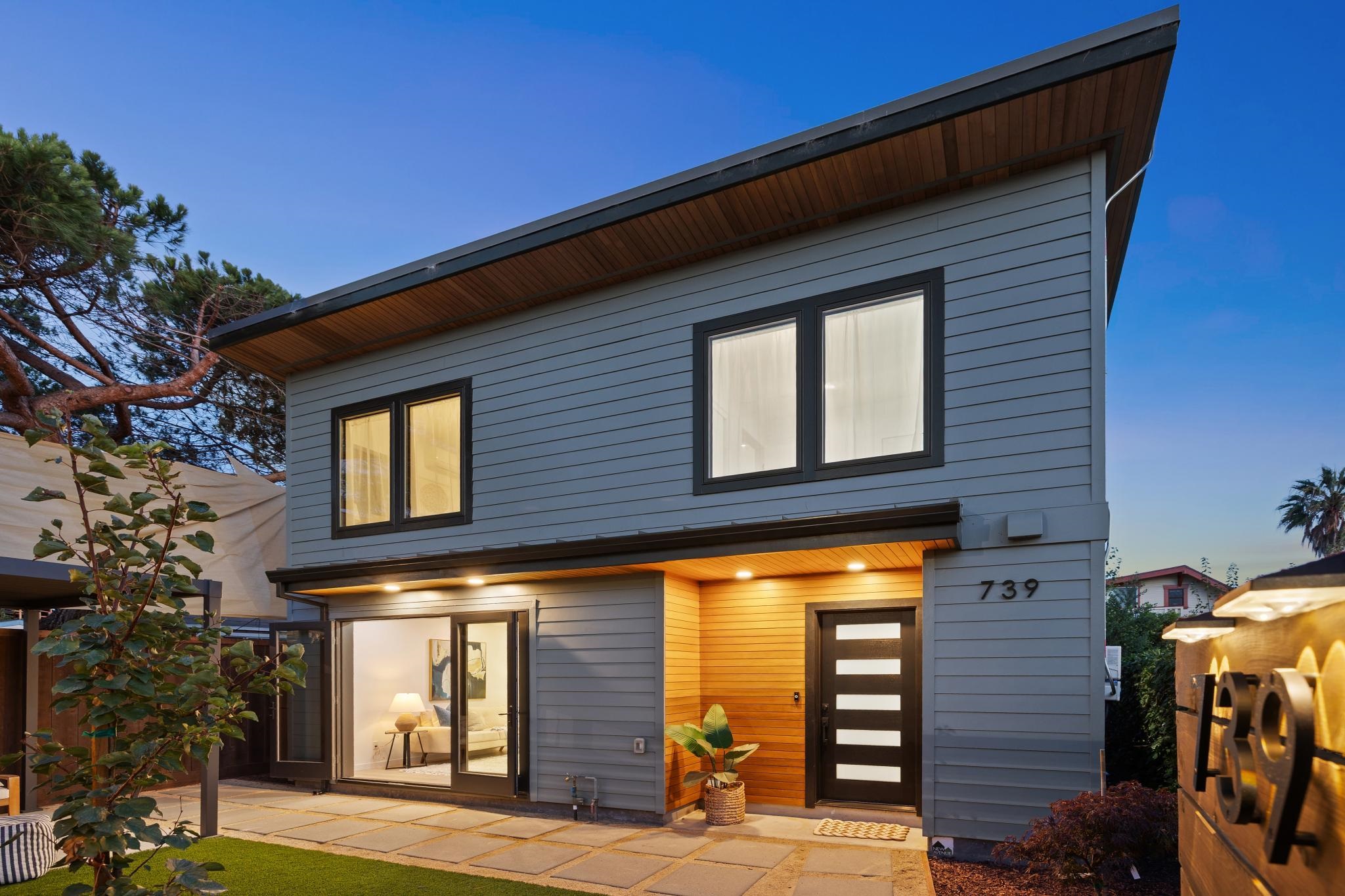 Detail Gallery Image 32 of 57 For 737-739 61st St, Oakland,  CA 94609 - – Beds | – Baths