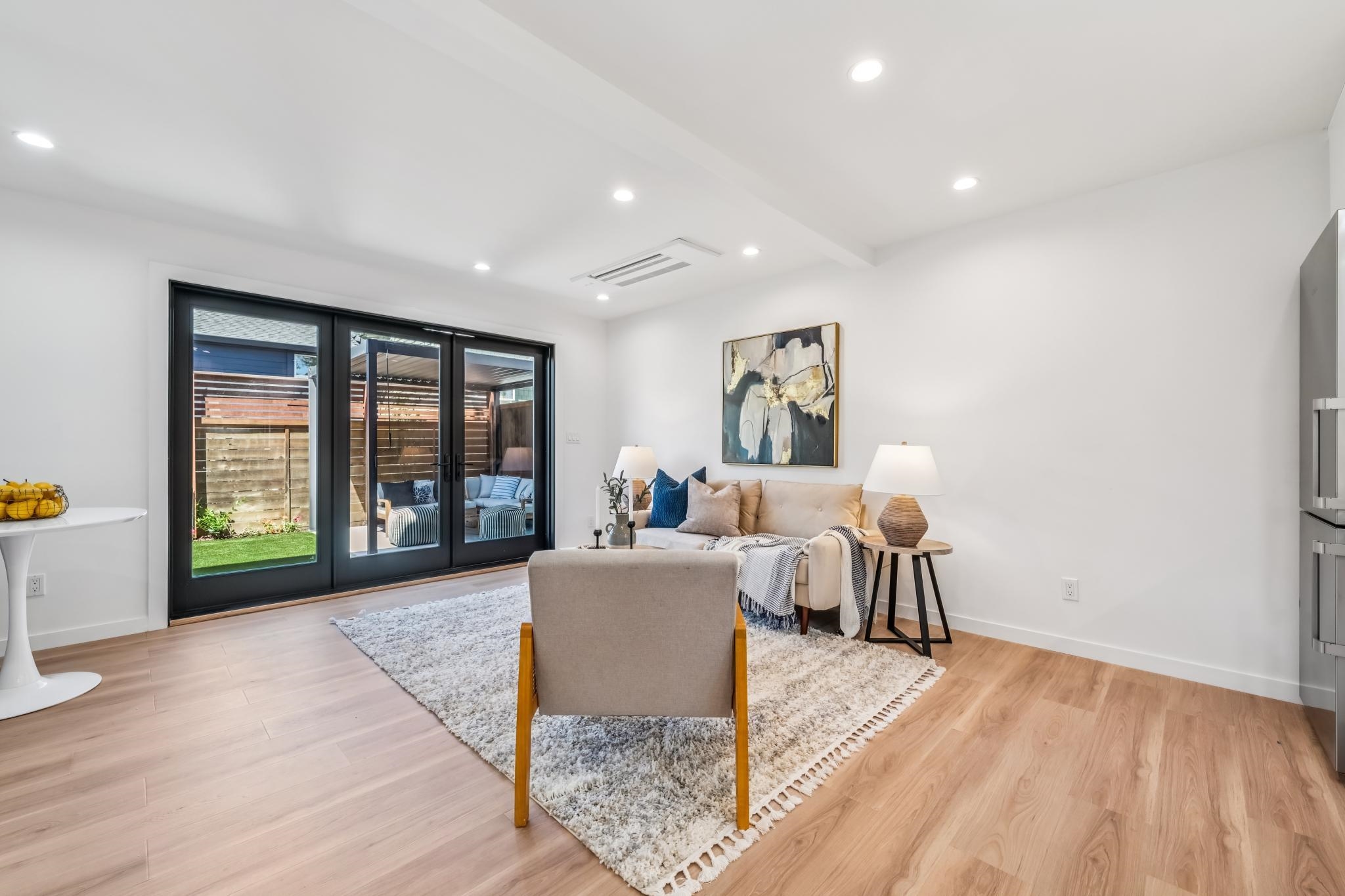 Detail Gallery Image 36 of 57 For 737-739 61st St, Oakland,  CA 94609 - – Beds | – Baths