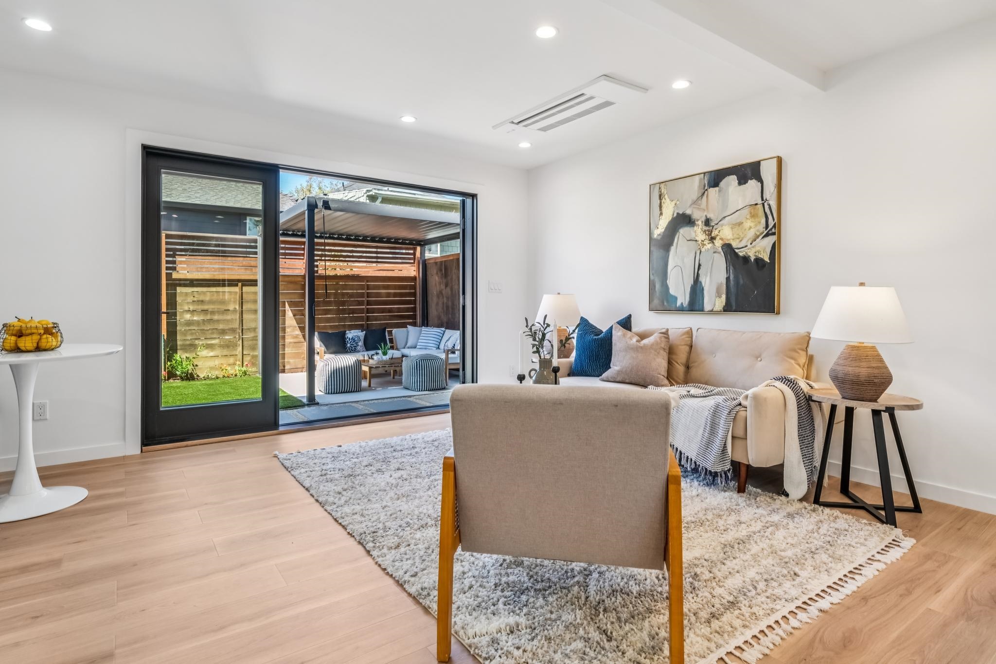 Detail Gallery Image 37 of 57 For 737-739 61st St, Oakland,  CA 94609 - – Beds | – Baths