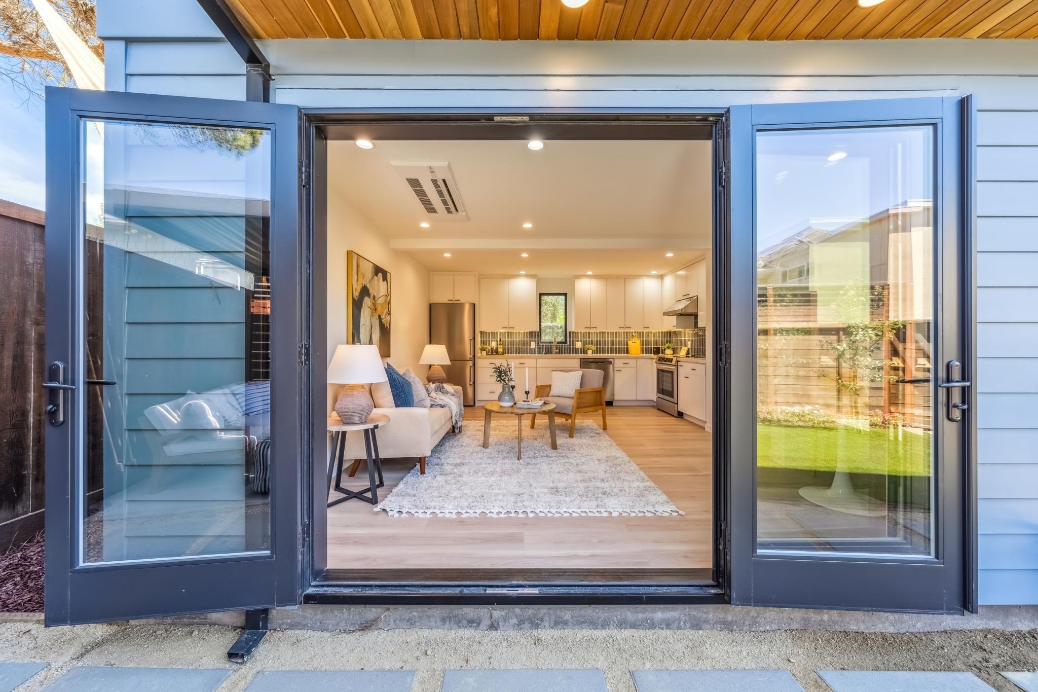 Detail Gallery Image 42 of 57 For 737-739 61st St, Oakland,  CA 94609 - – Beds | – Baths