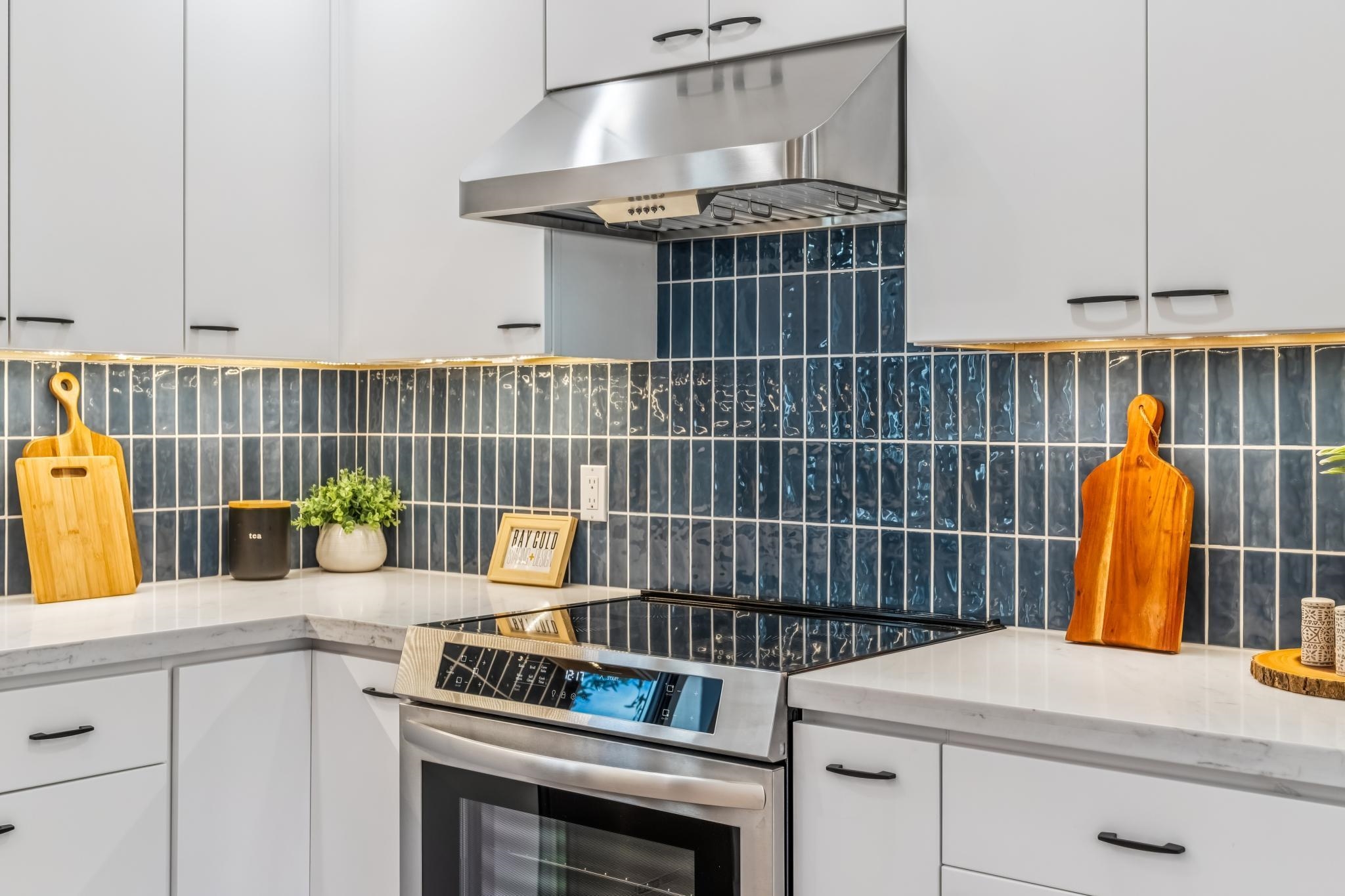 Detail Gallery Image 45 of 57 For 737-739 61st St, Oakland,  CA 94609 - – Beds | – Baths